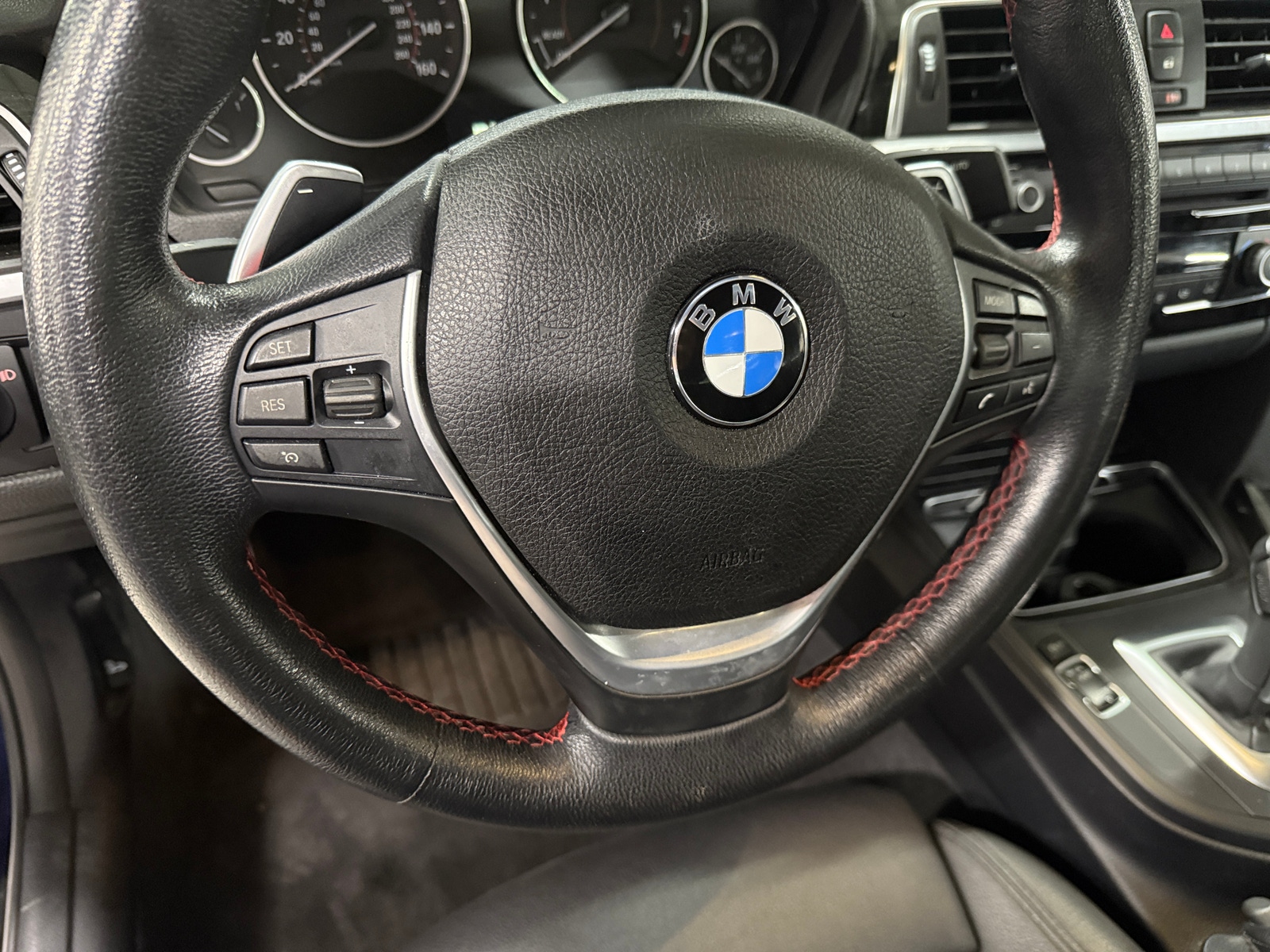 Thumbnail: 2018 BMW 3 Series - 4