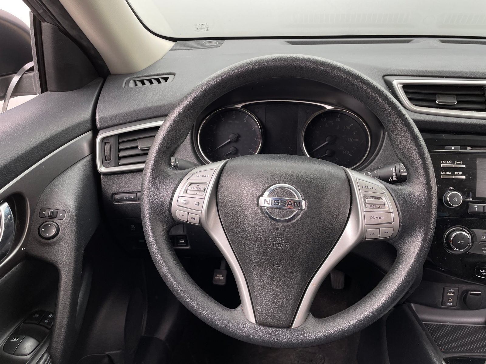 Thumbnail: 2016 Nissan Rogue - 5
