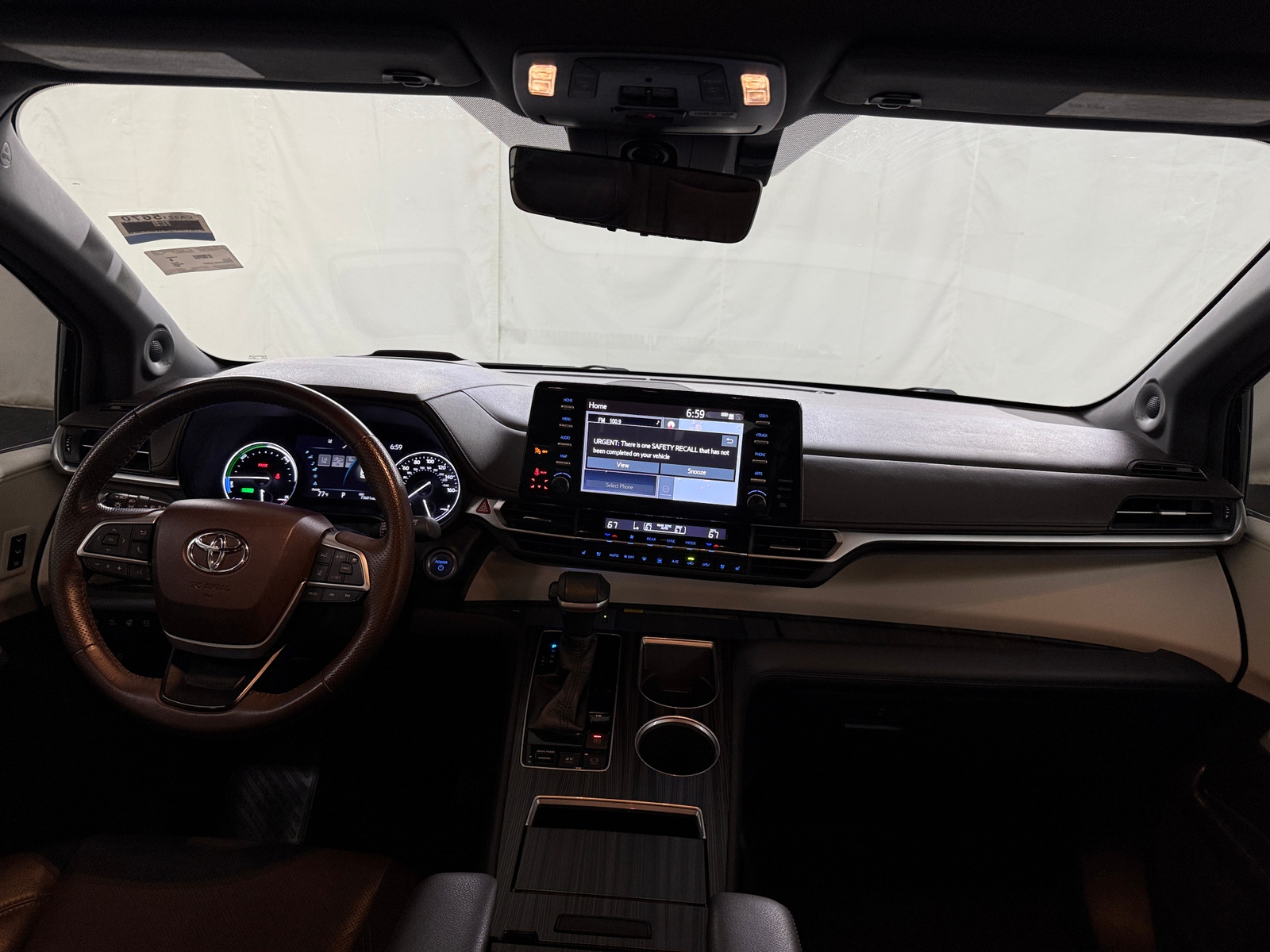 Thumbnail: 2021 Toyota Sienna - 2
