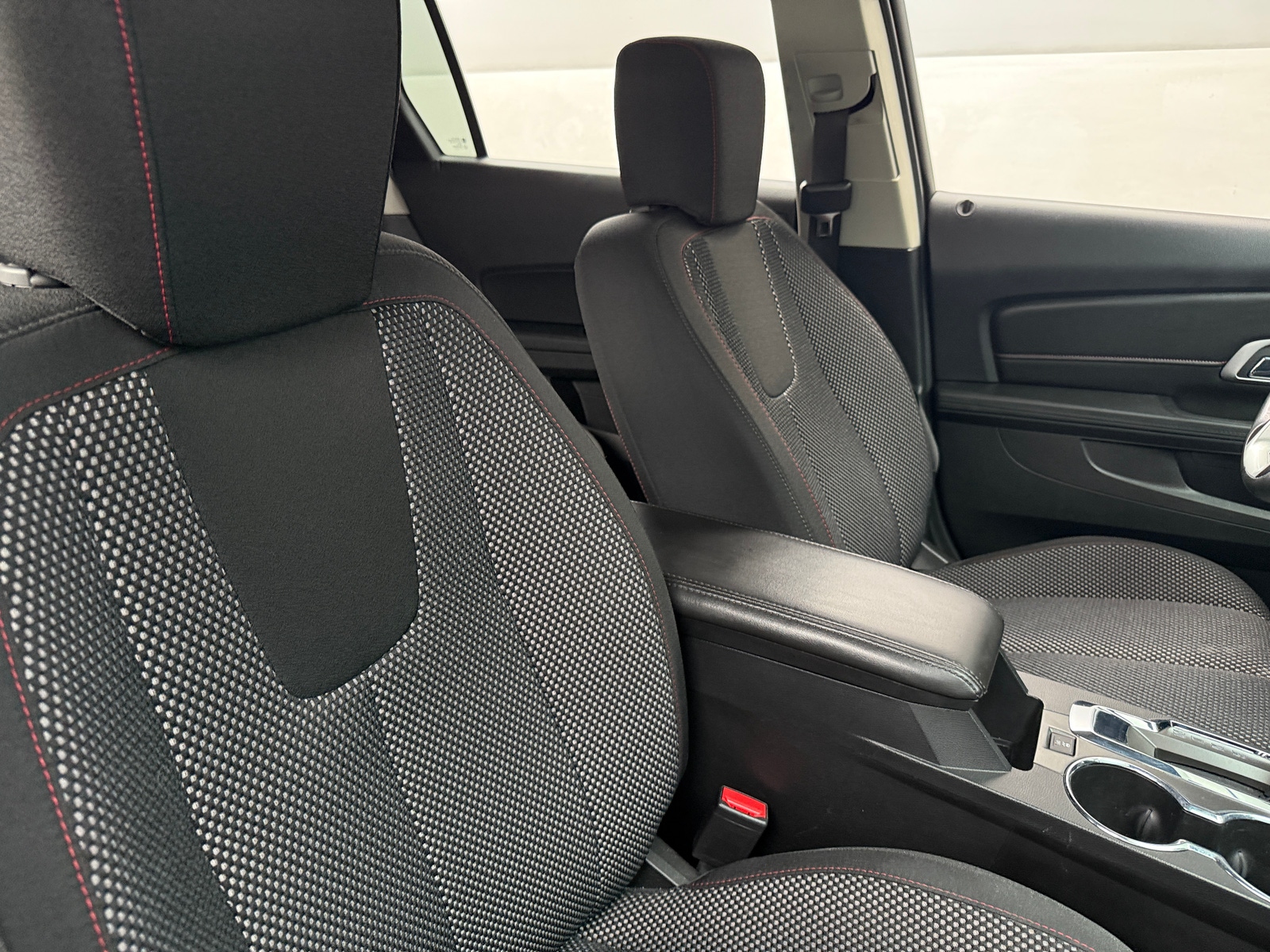 Thumbnail: 2017 GMC Terrain - 2