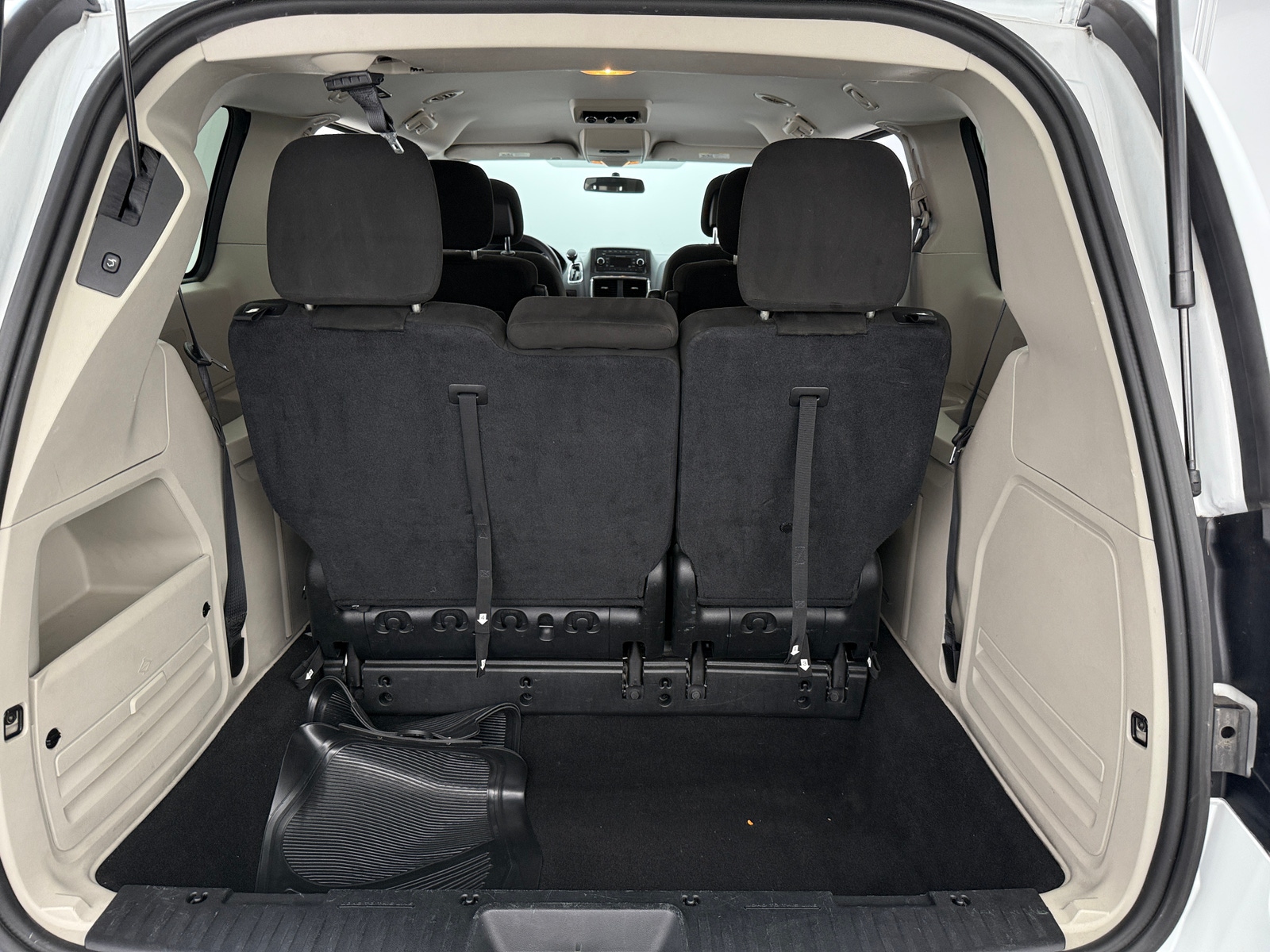 Thumbnail: 2016 Dodge Grand Caravan - 7