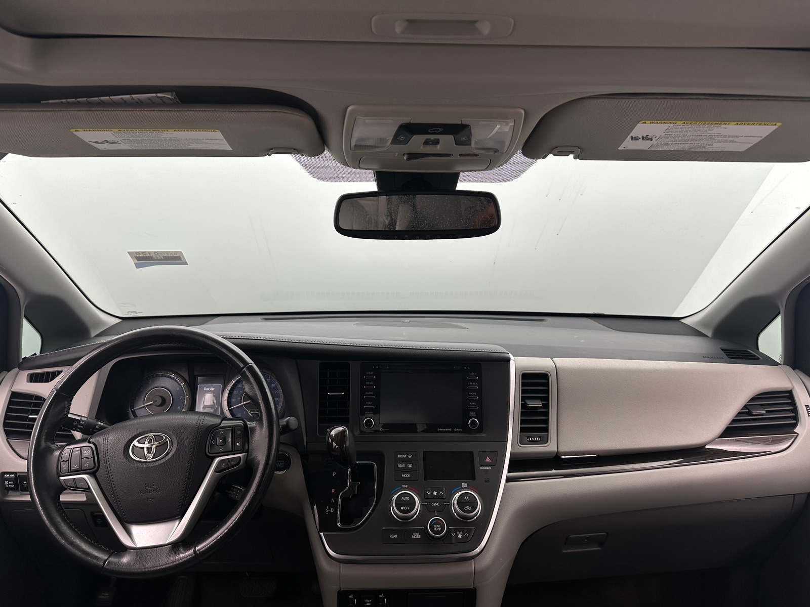 Thumbnail: 2019 Toyota Sienna - 2