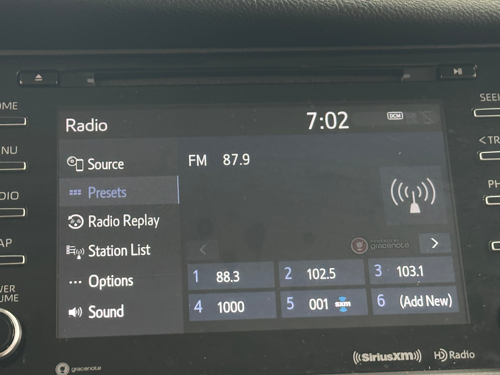 Thumbnail: 2019 Toyota Sienna - 3