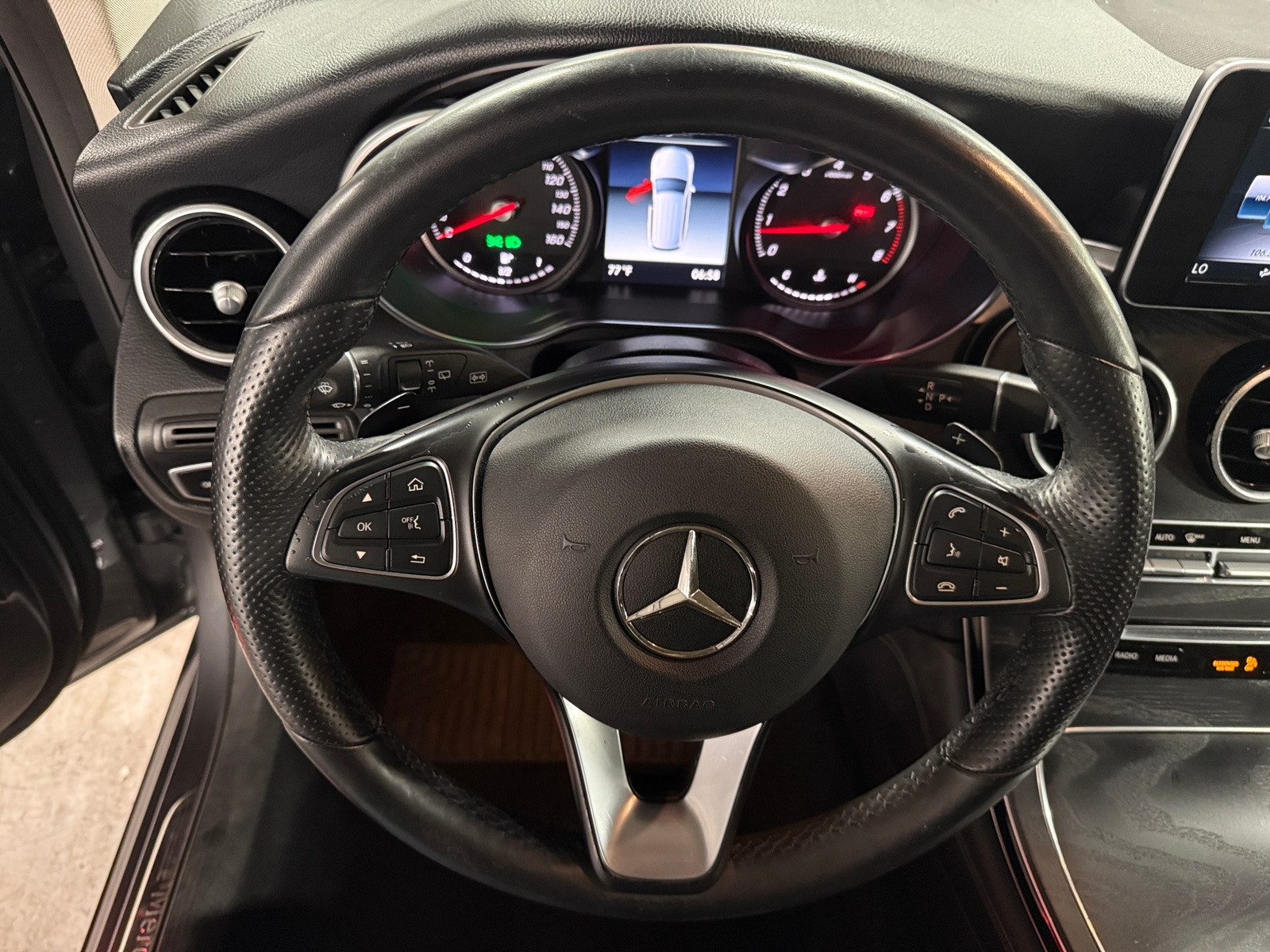 Thumbnail: 2019 Mercedes-Benz GLC - 4