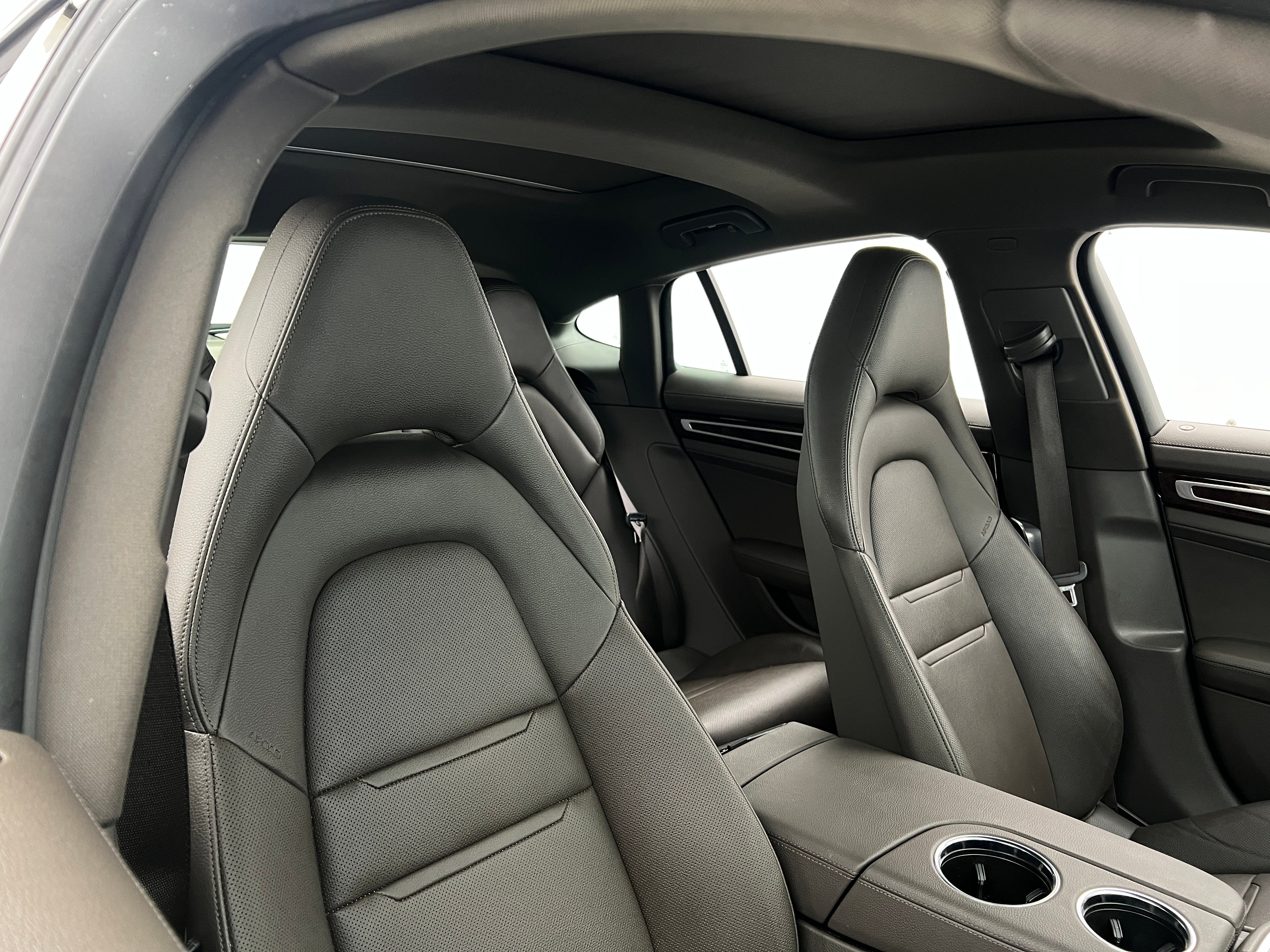 2020 Porsche Panamera