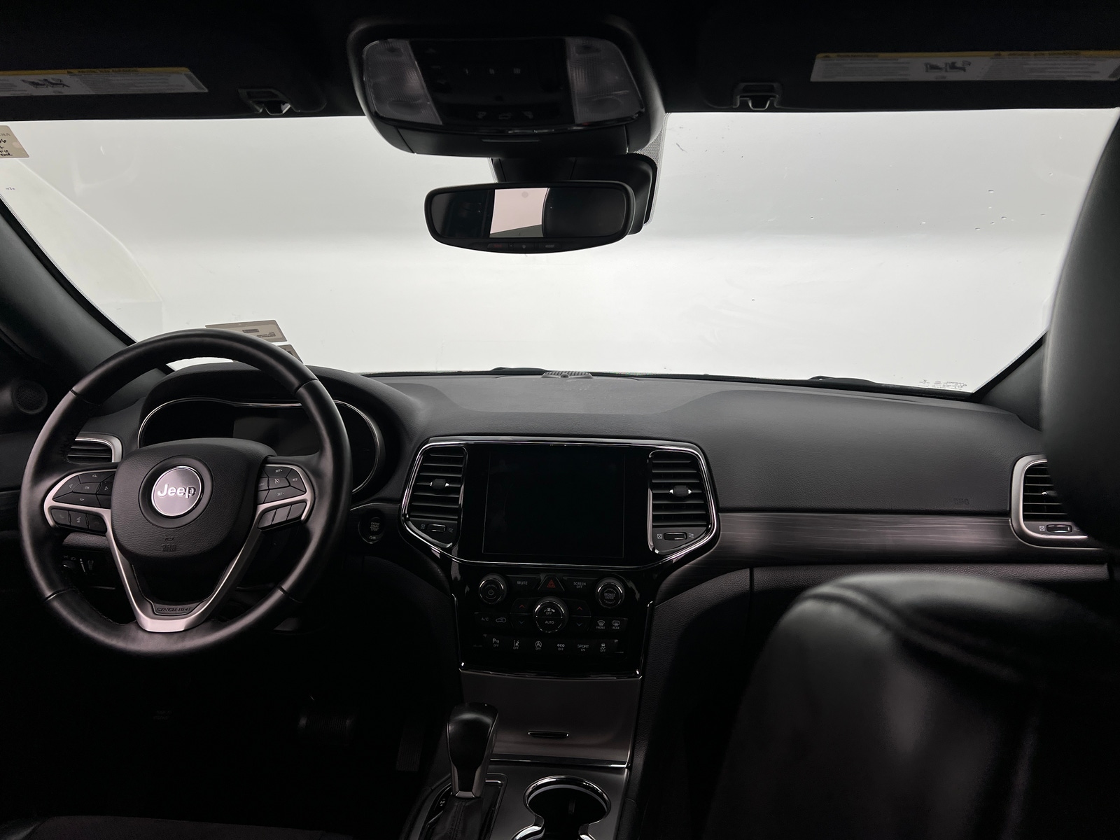 Thumbnail: 2020 Jeep Grand Cherokee - 3