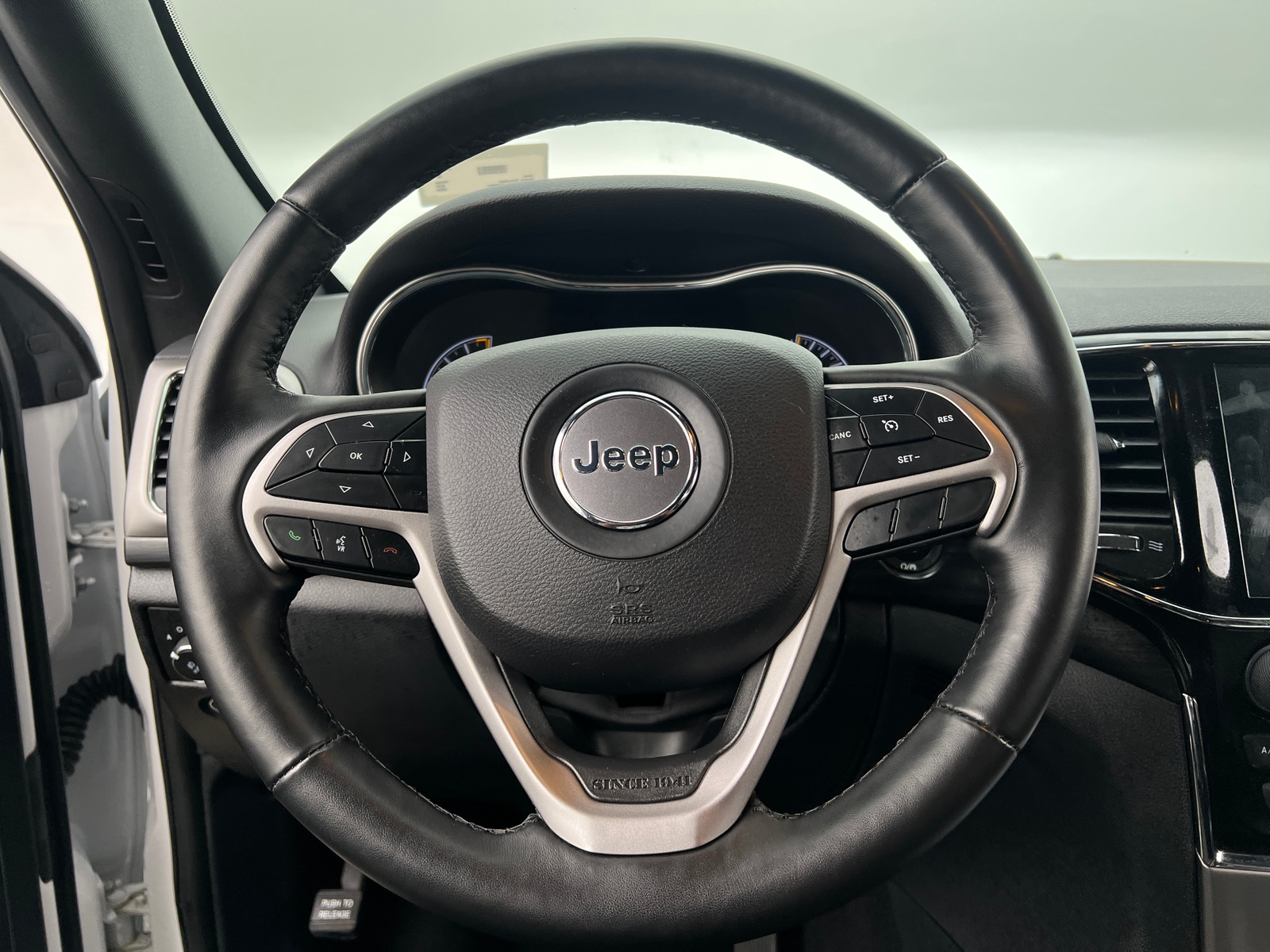 Thumbnail: 2020 Jeep Grand Cherokee - 5