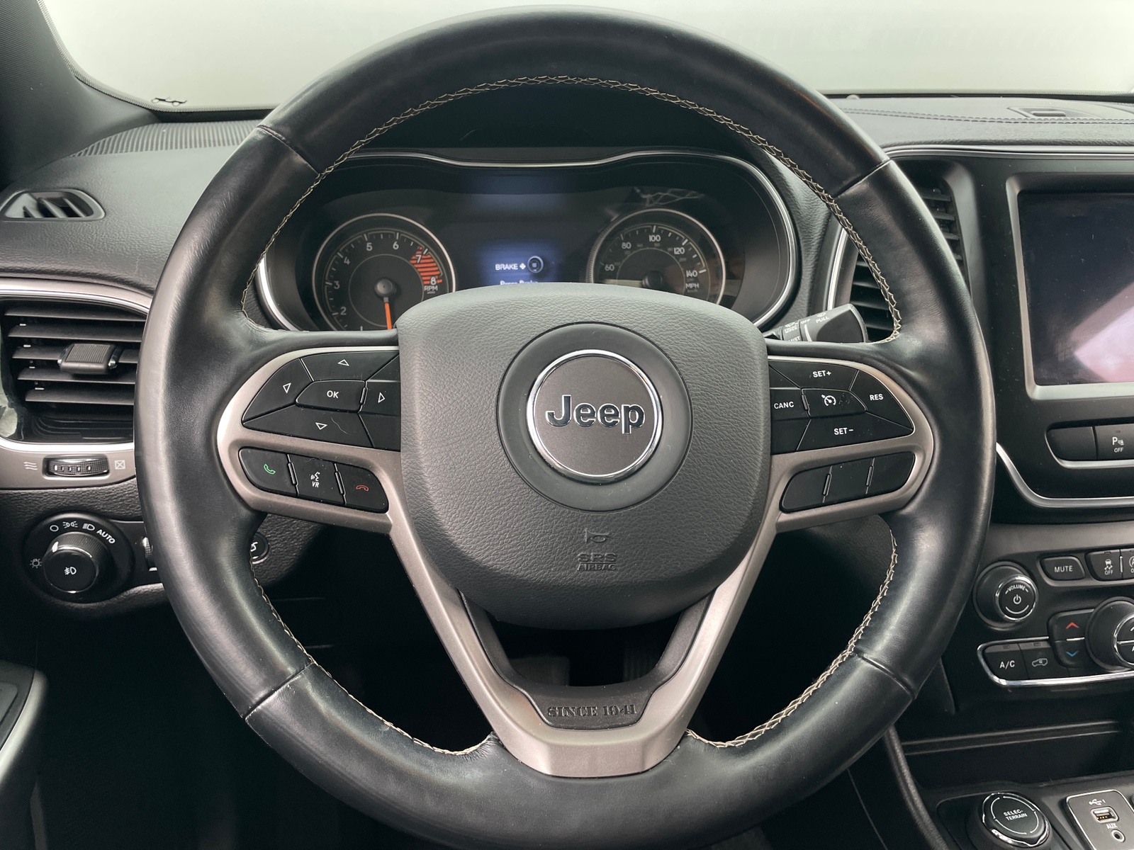Thumbnail: 2021 Jeep Cherokee - 4