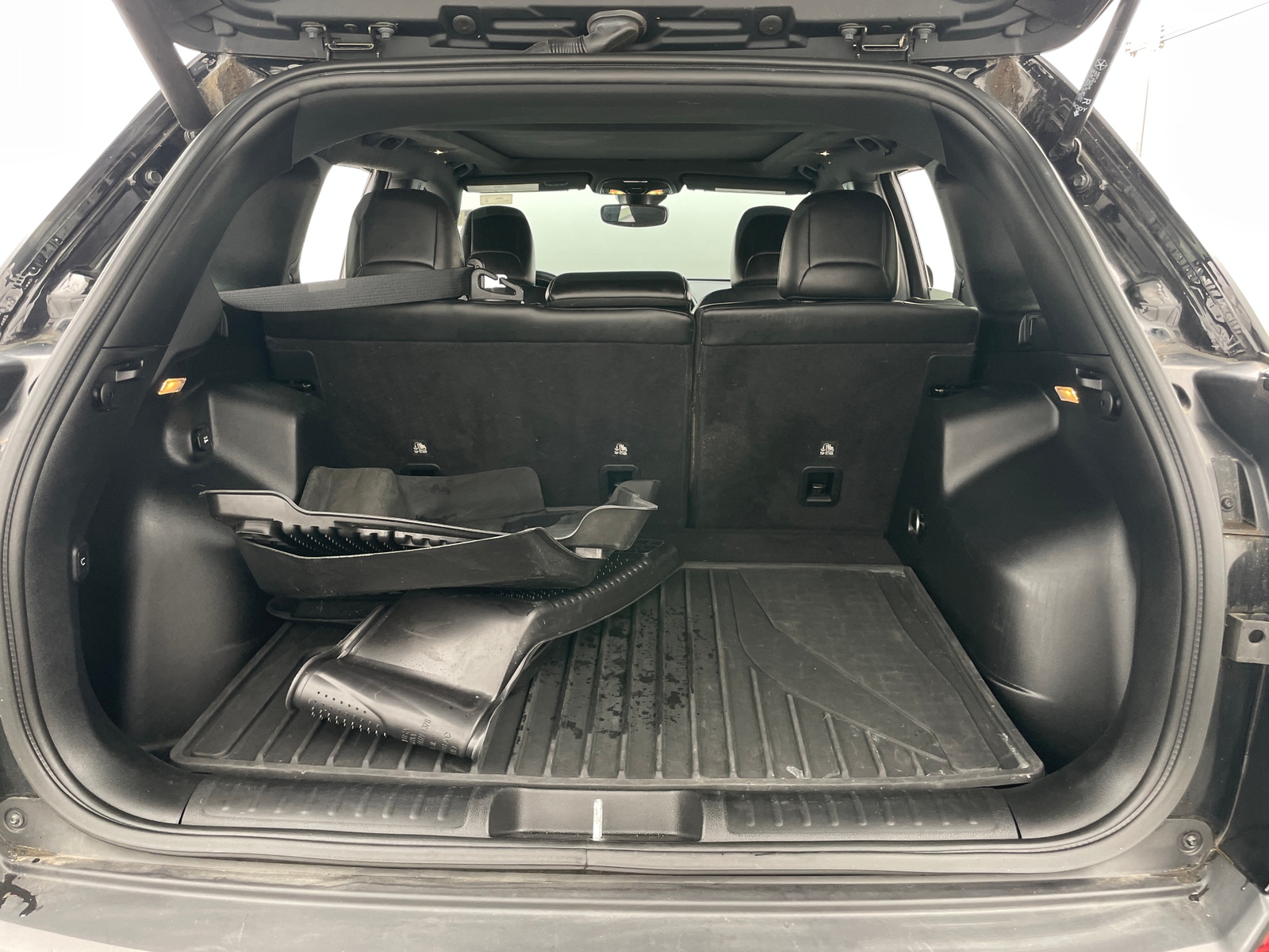 Thumbnail: 2021 Jeep Cherokee - 6
