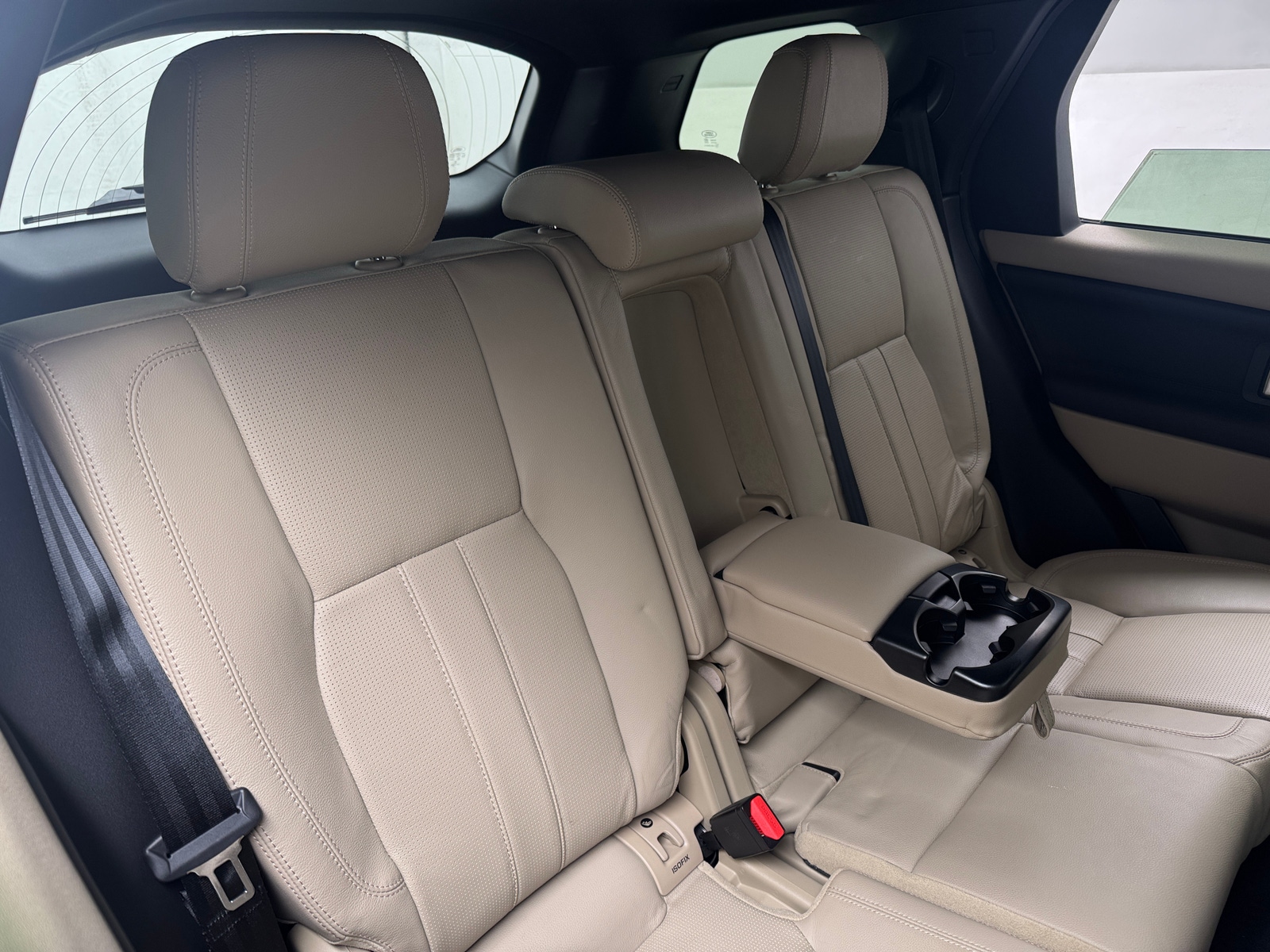 Thumbnail: 2016 Land Rover Discovery Sport - 5
