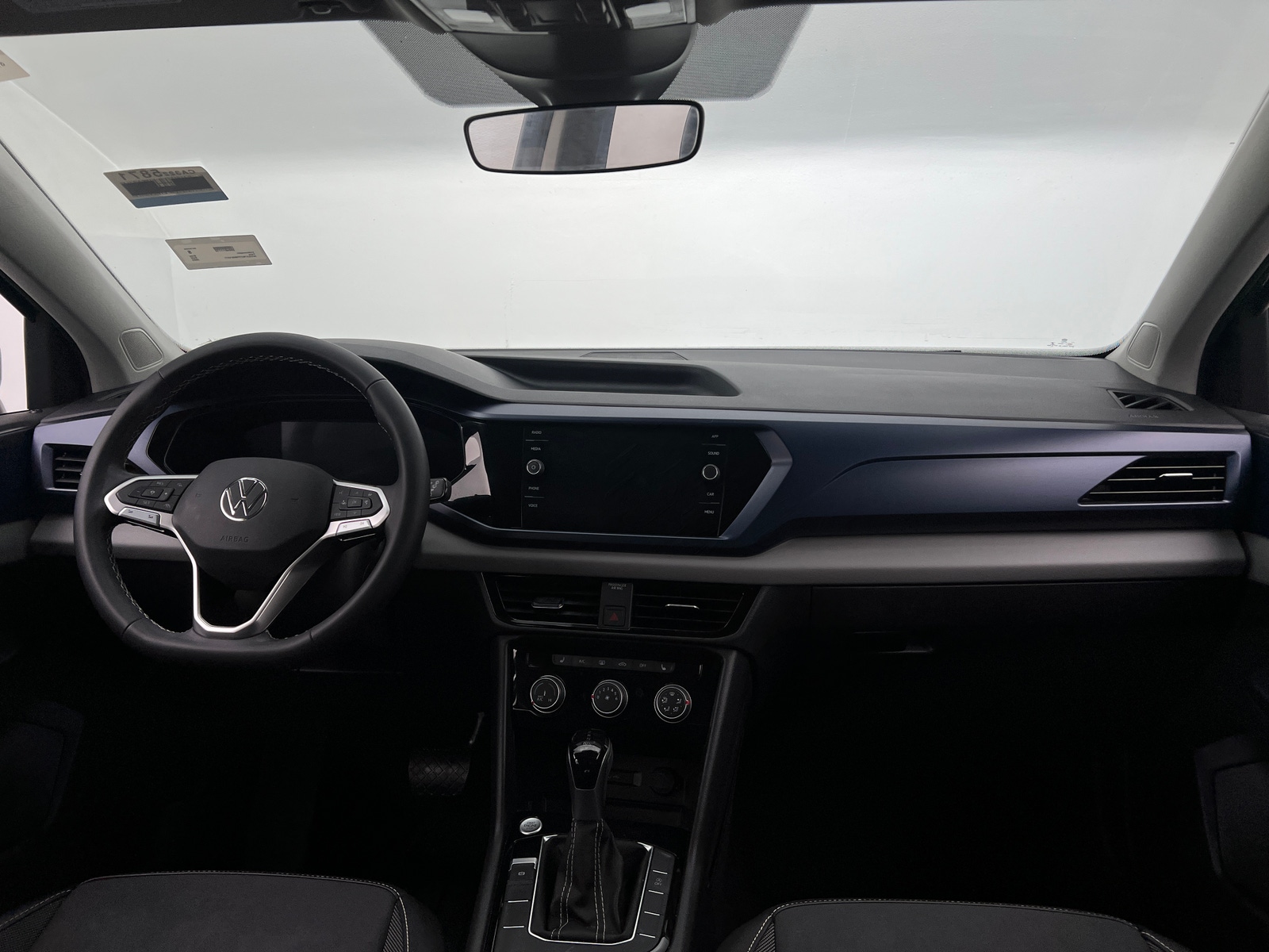 Thumbnail: 2023 Volkswagen Taos - 2
