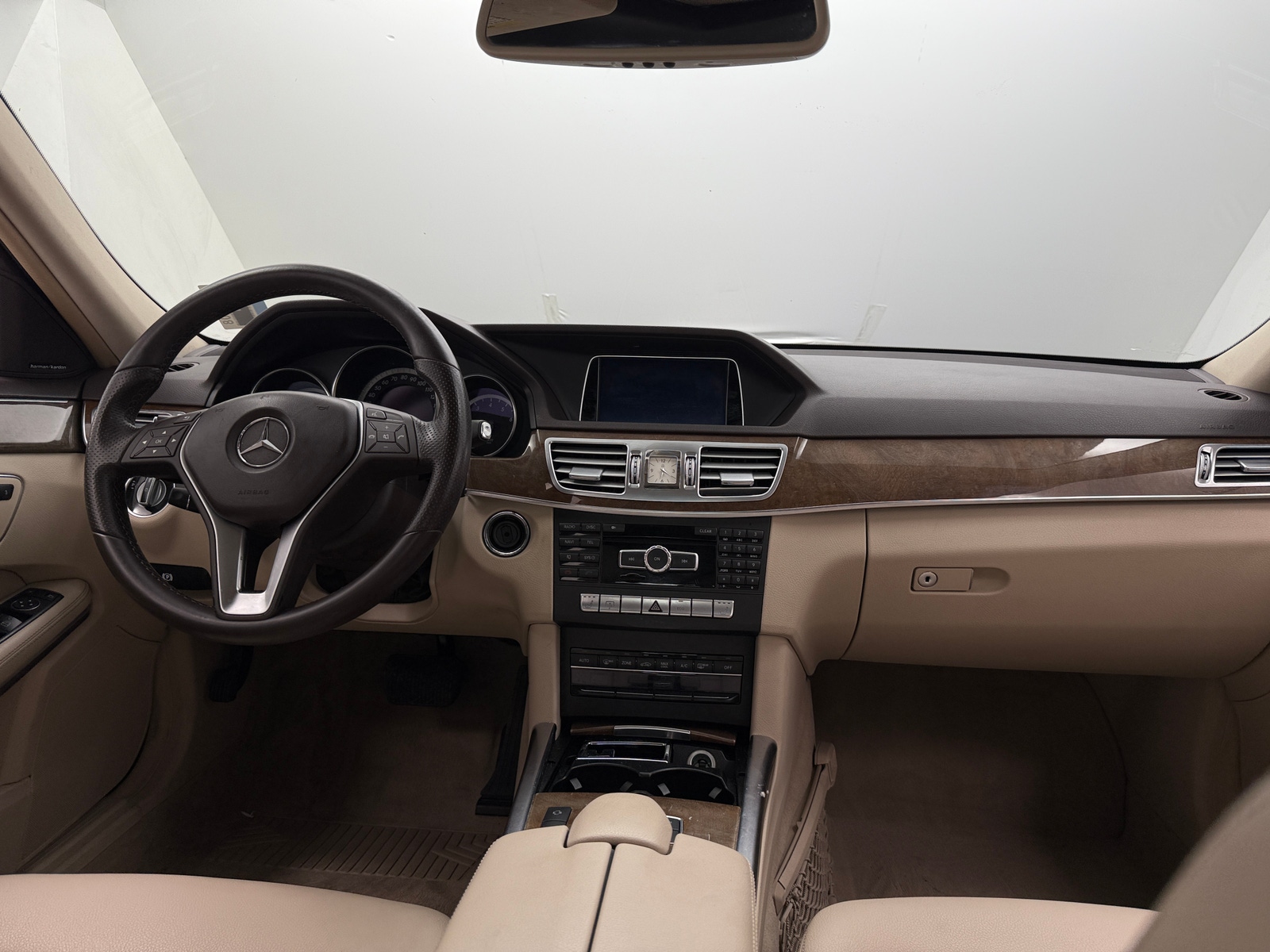Thumbnail: 2014 Mercedes-Benz E-Class - 2
