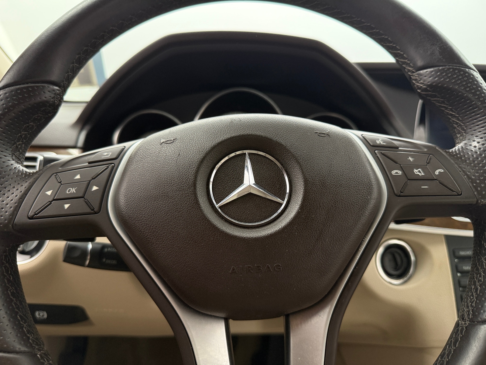 Thumbnail: 2014 Mercedes-Benz E-Class - 4