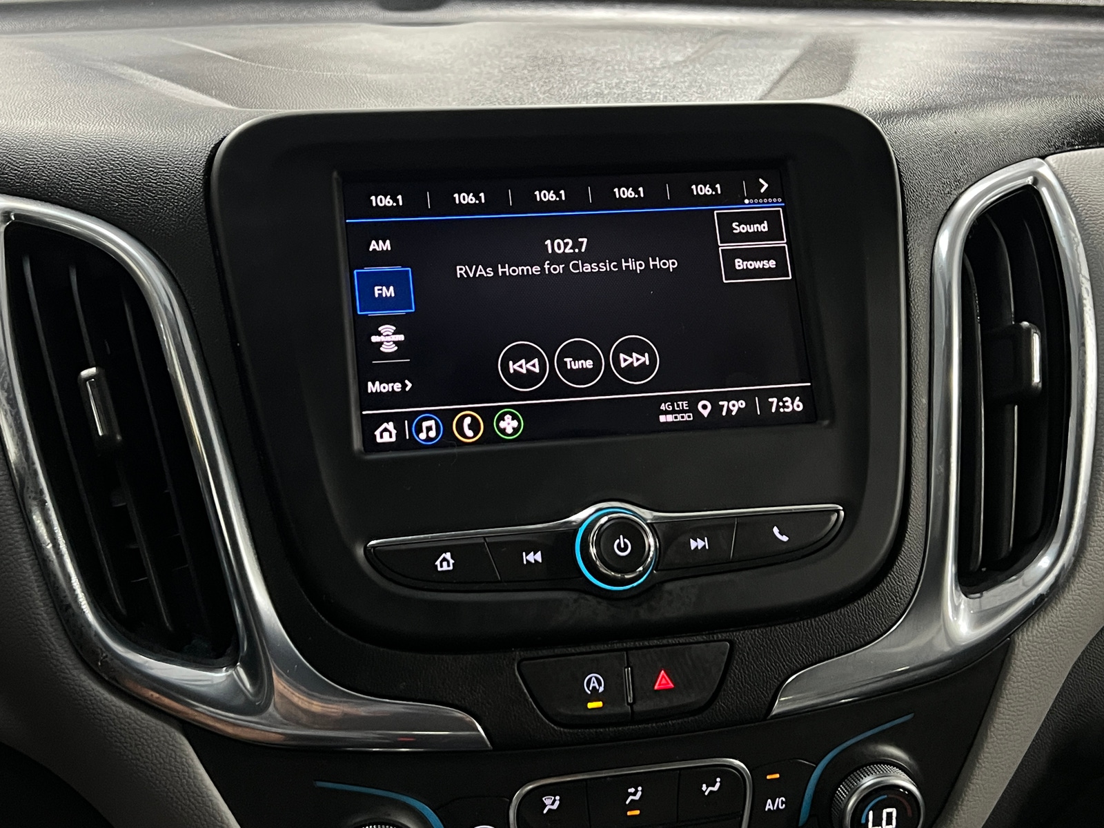 Thumbnail: 2023 Chevrolet Equinox - 4
