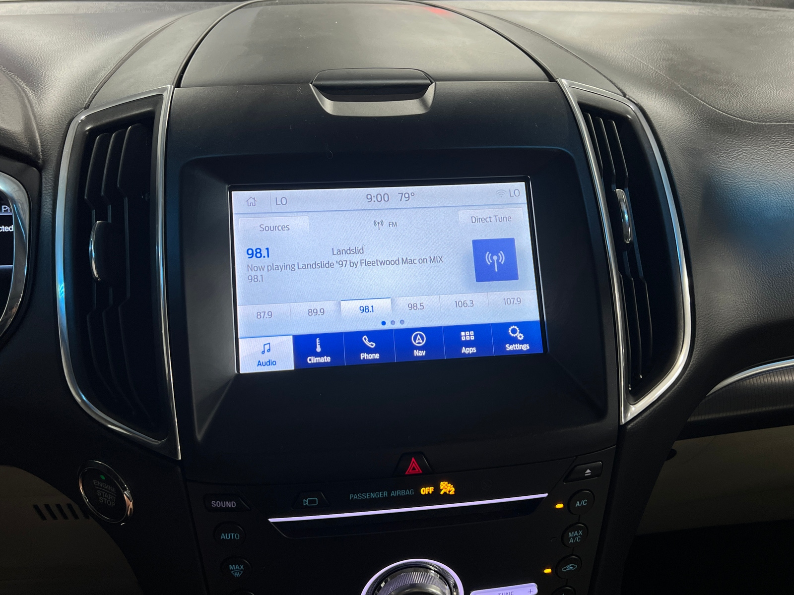 Thumbnail: 2019 Ford Edge - 3