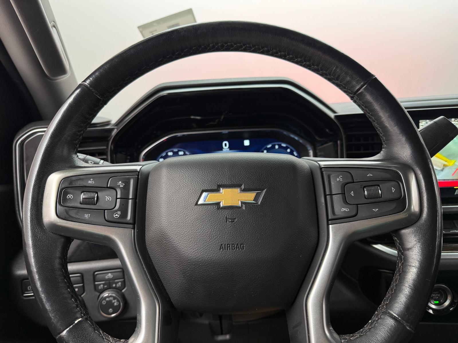 Thumbnail: 2022 Chevrolet Silverado 1500 - 5