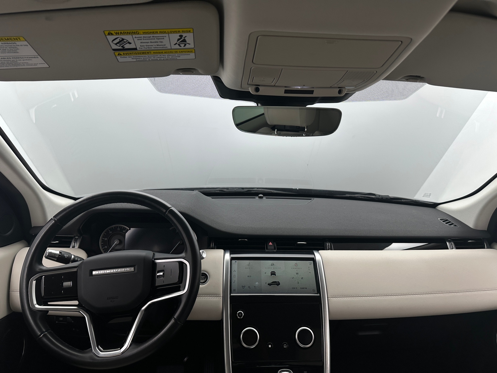 Thumbnail: 2022 Land Rover Discovery Sport - 2