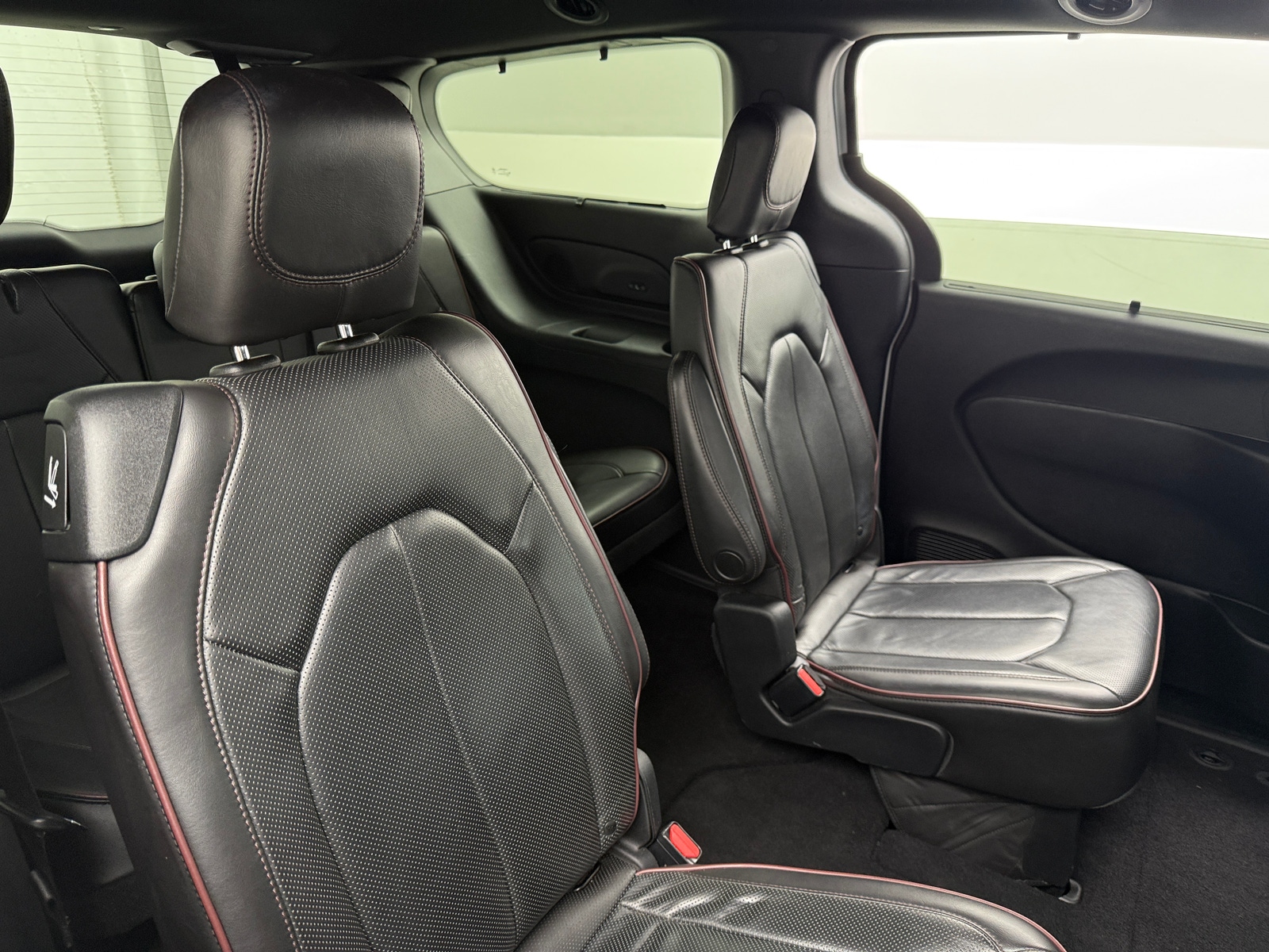 Thumbnail: 2020 Chrysler Pacifica - 6