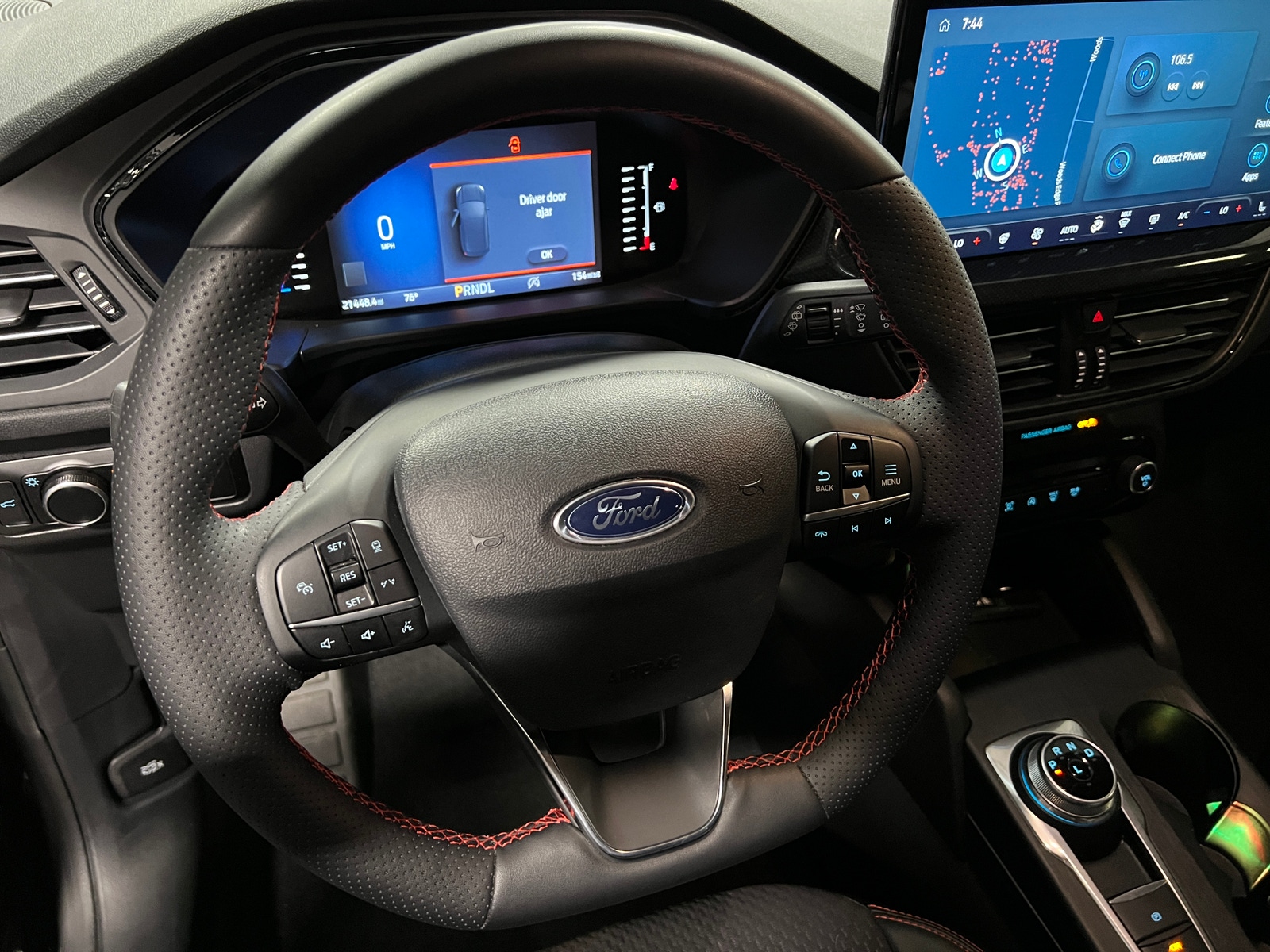 Thumbnail: 2023 Ford Escape - 4