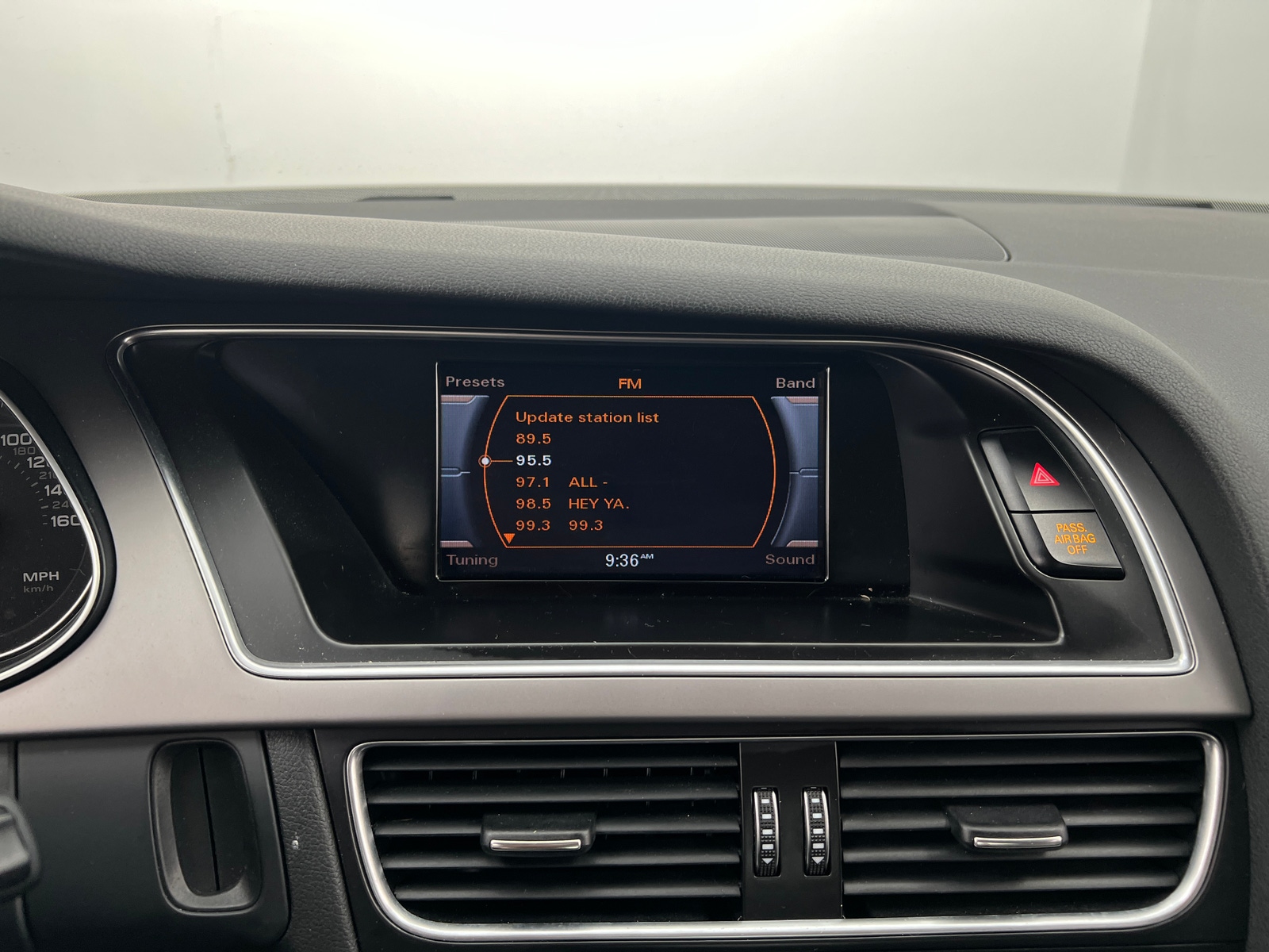 Thumbnail: 2013 Audi A4 - 3