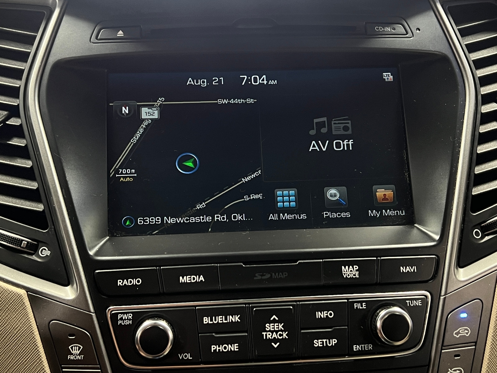 Thumbnail: 2017 Hyundai Santa Fe - 3
