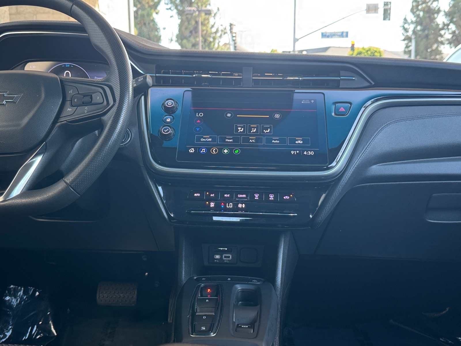 Thumbnail: 2023 Chevrolet Bolt EV - 4