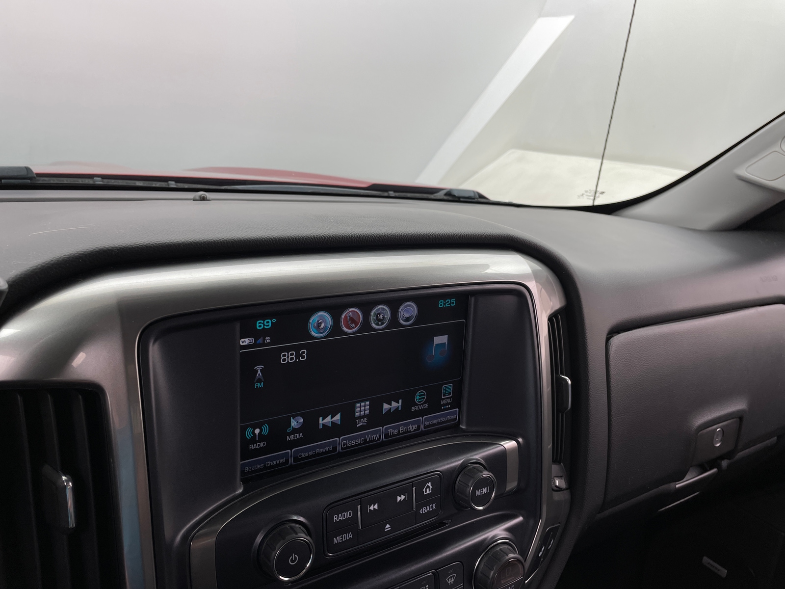Thumbnail: 2018 Chevrolet Silverado 1500 - 4