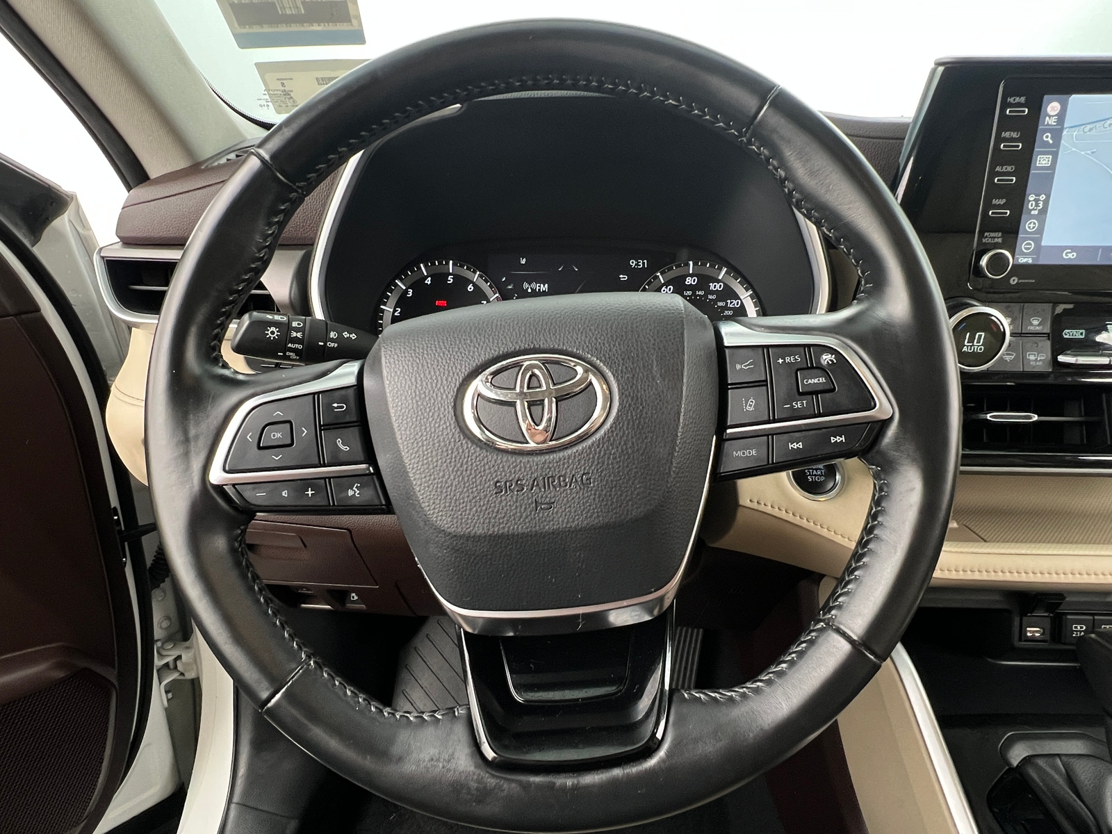 Thumbnail: 2021 Toyota Highlander - 4