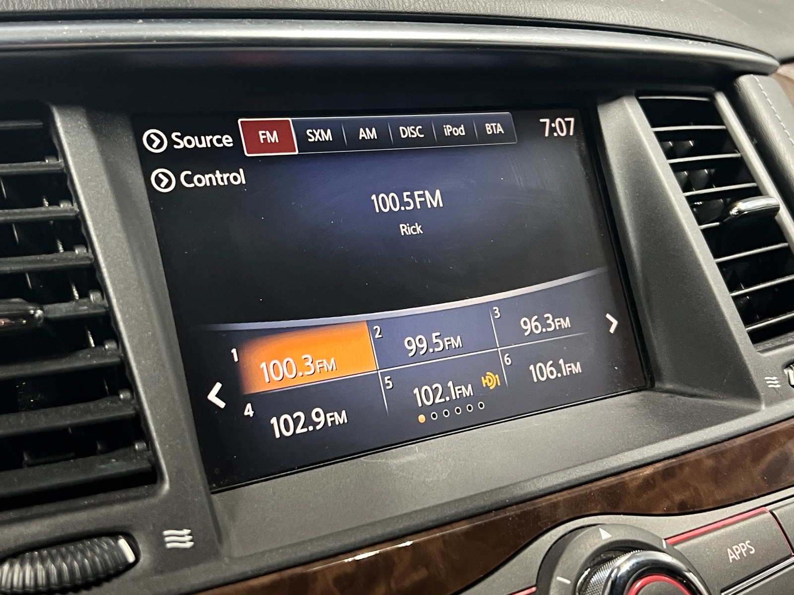 Thumbnail: 2020 Nissan Armada - 3