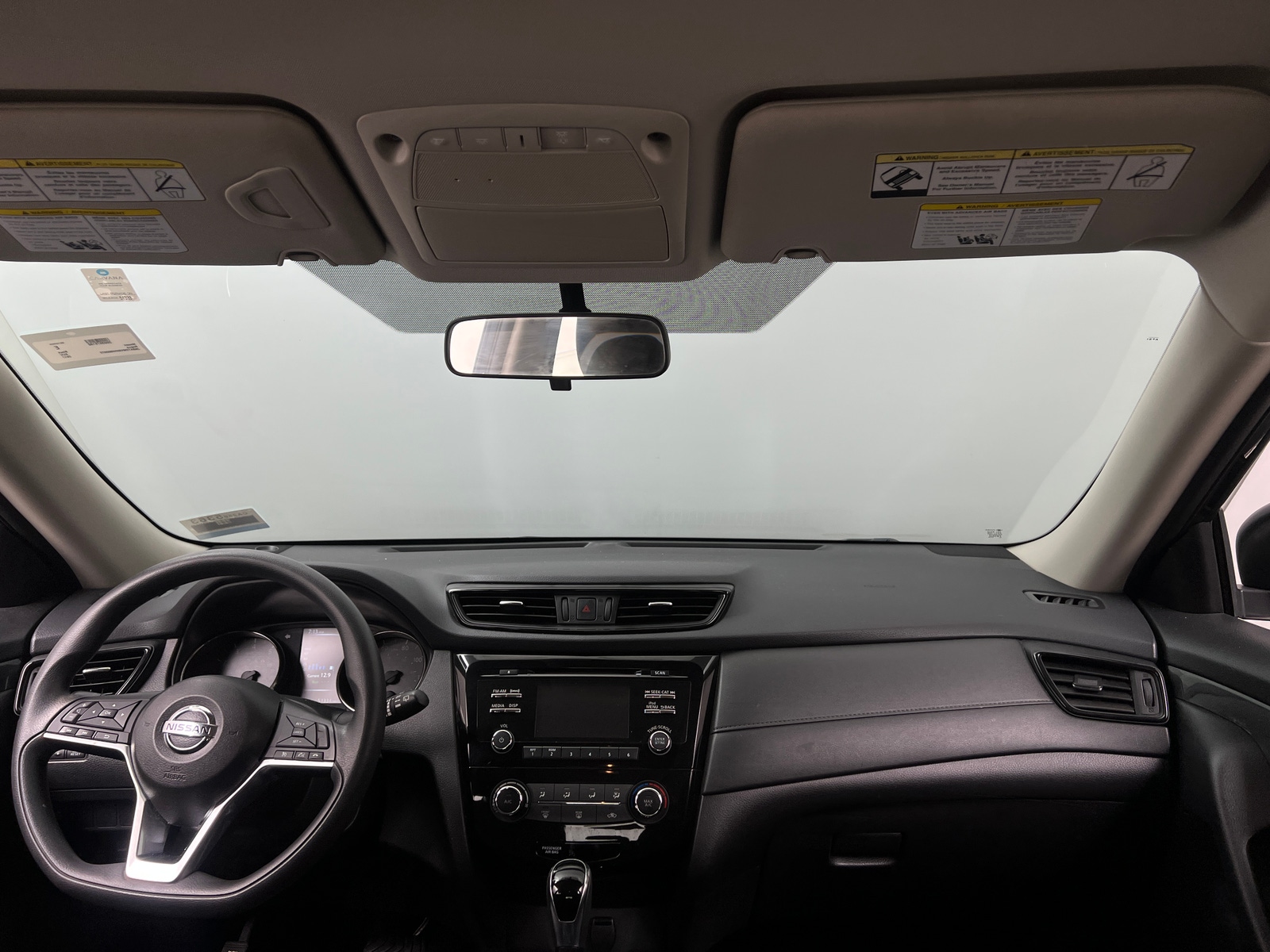 Thumbnail: 2017 Nissan Rogue - 3