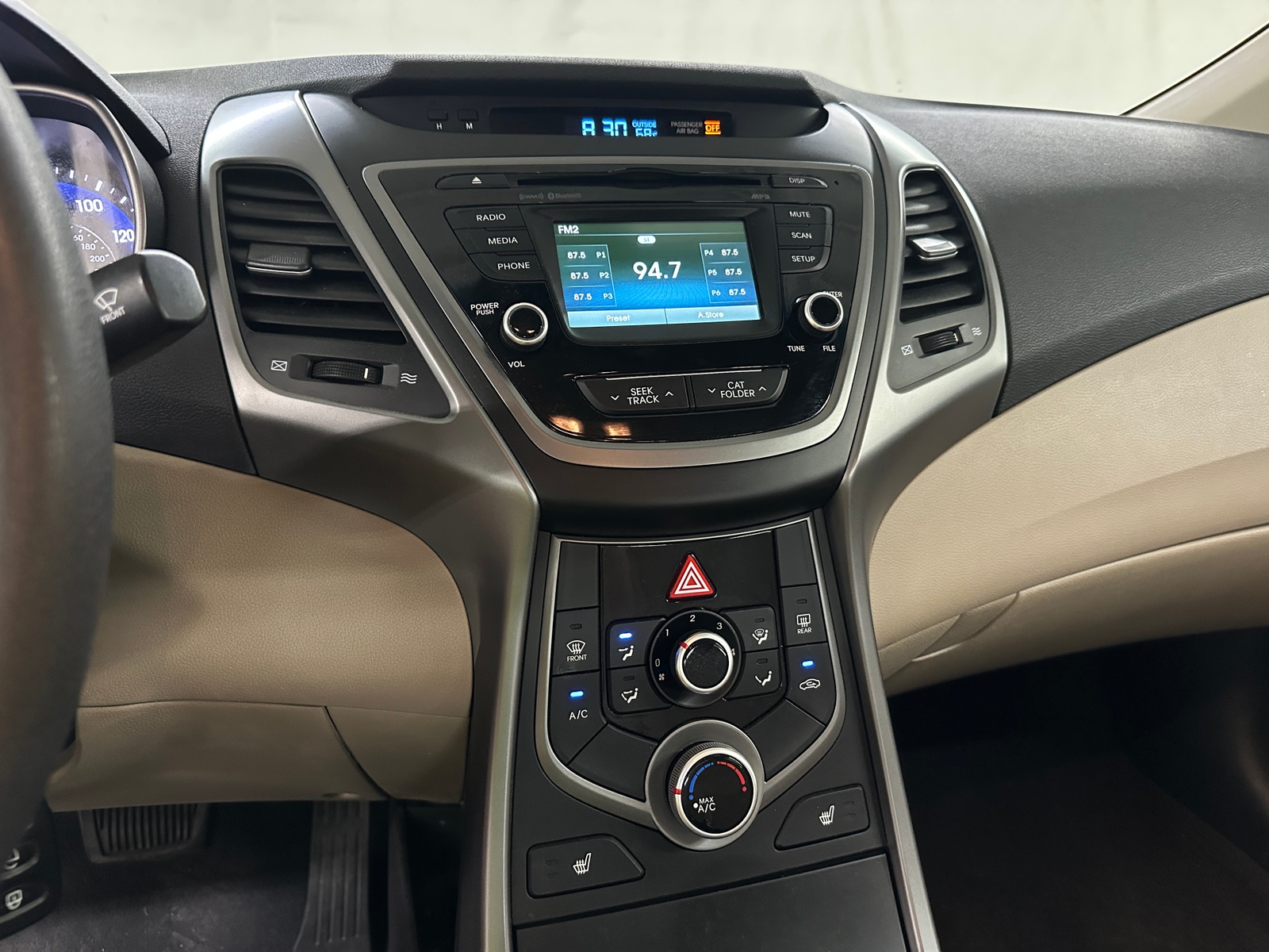 Thumbnail: 2014 Hyundai Elantra - 4