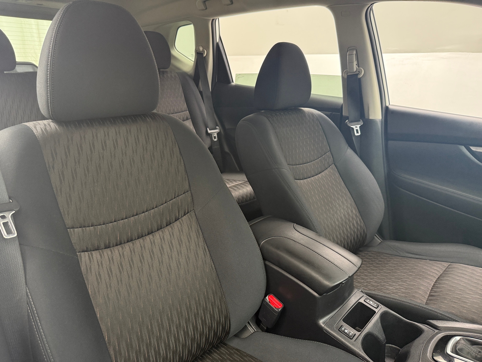 Thumbnail: 2017 Nissan Rogue - 2