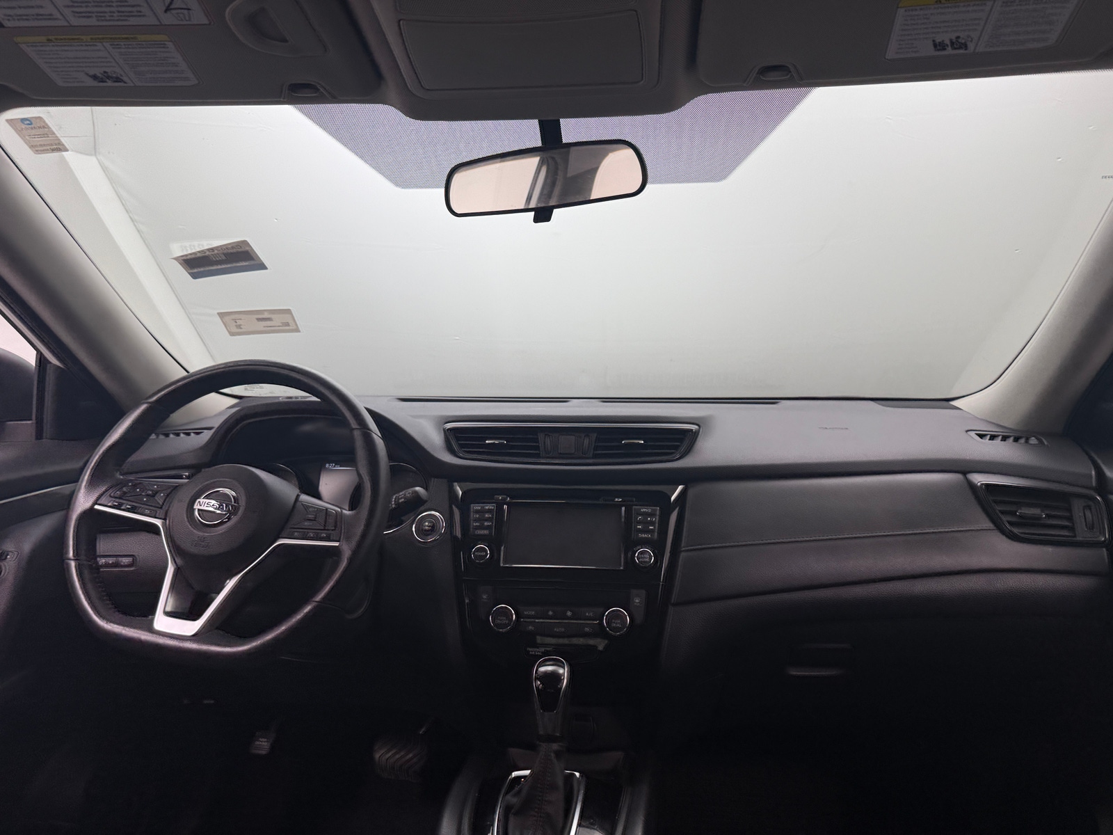 Thumbnail: 2017 Nissan Rogue - 3