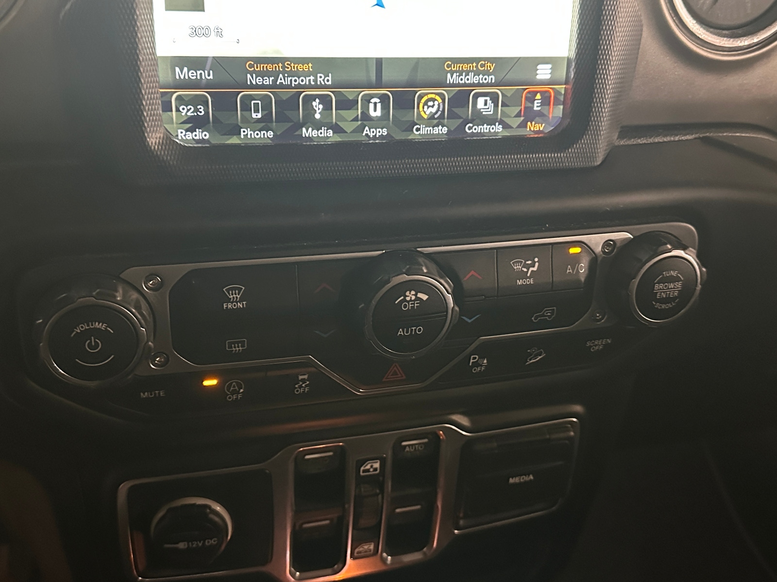 Thumbnail: 2018 Jeep Wrangler - 4