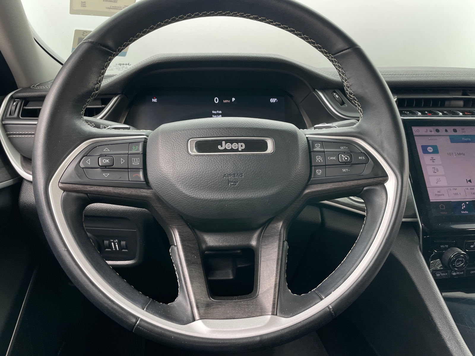 Thumbnail: 2022 Jeep Grand Cherokee L - 4