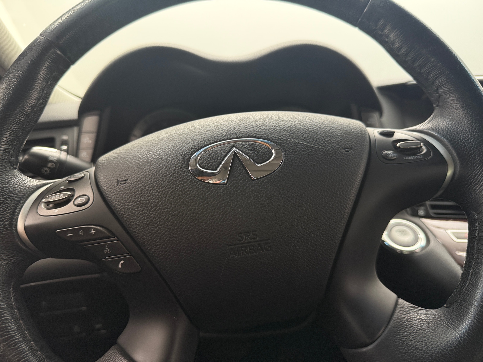 Thumbnail: 2017 INFINITI Q70 - 4