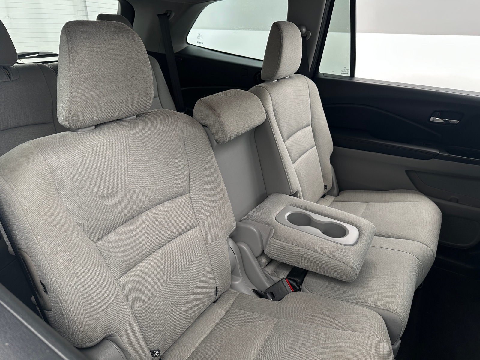 Thumbnail: 2017 Honda Pilot - 6