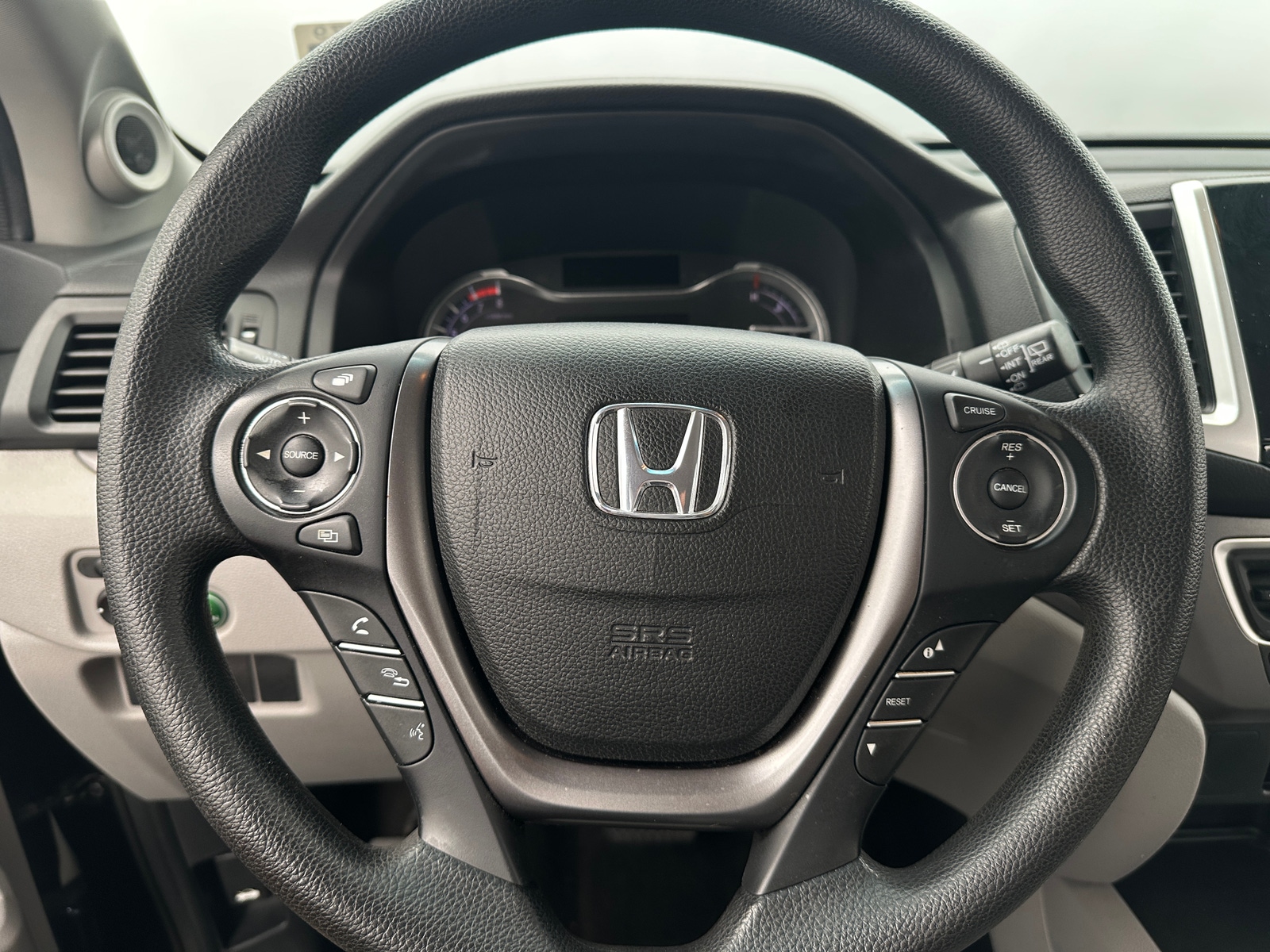 Thumbnail: 2017 Honda Pilot - 5
