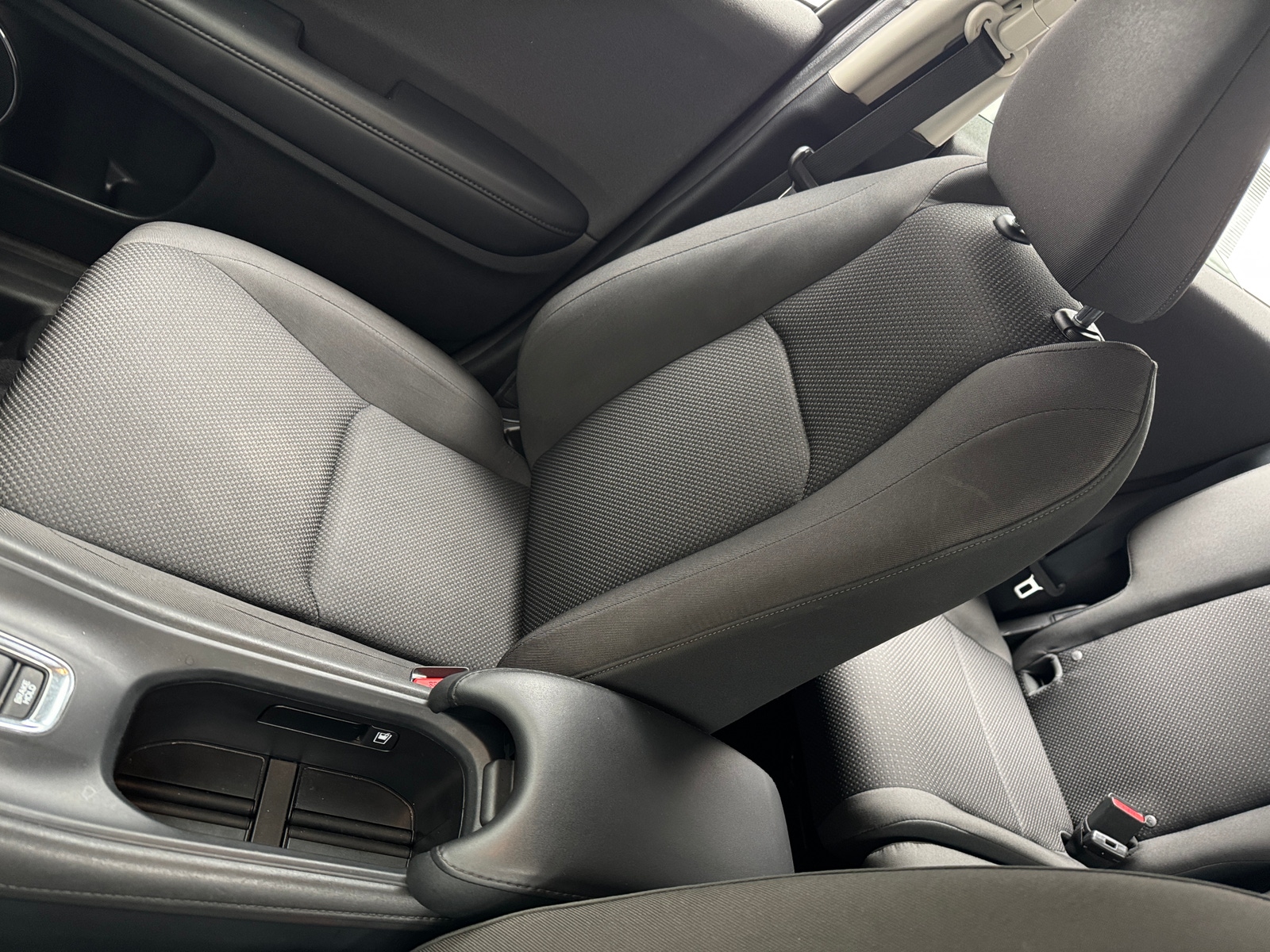 Thumbnail: 2019 Honda HR-V - 2