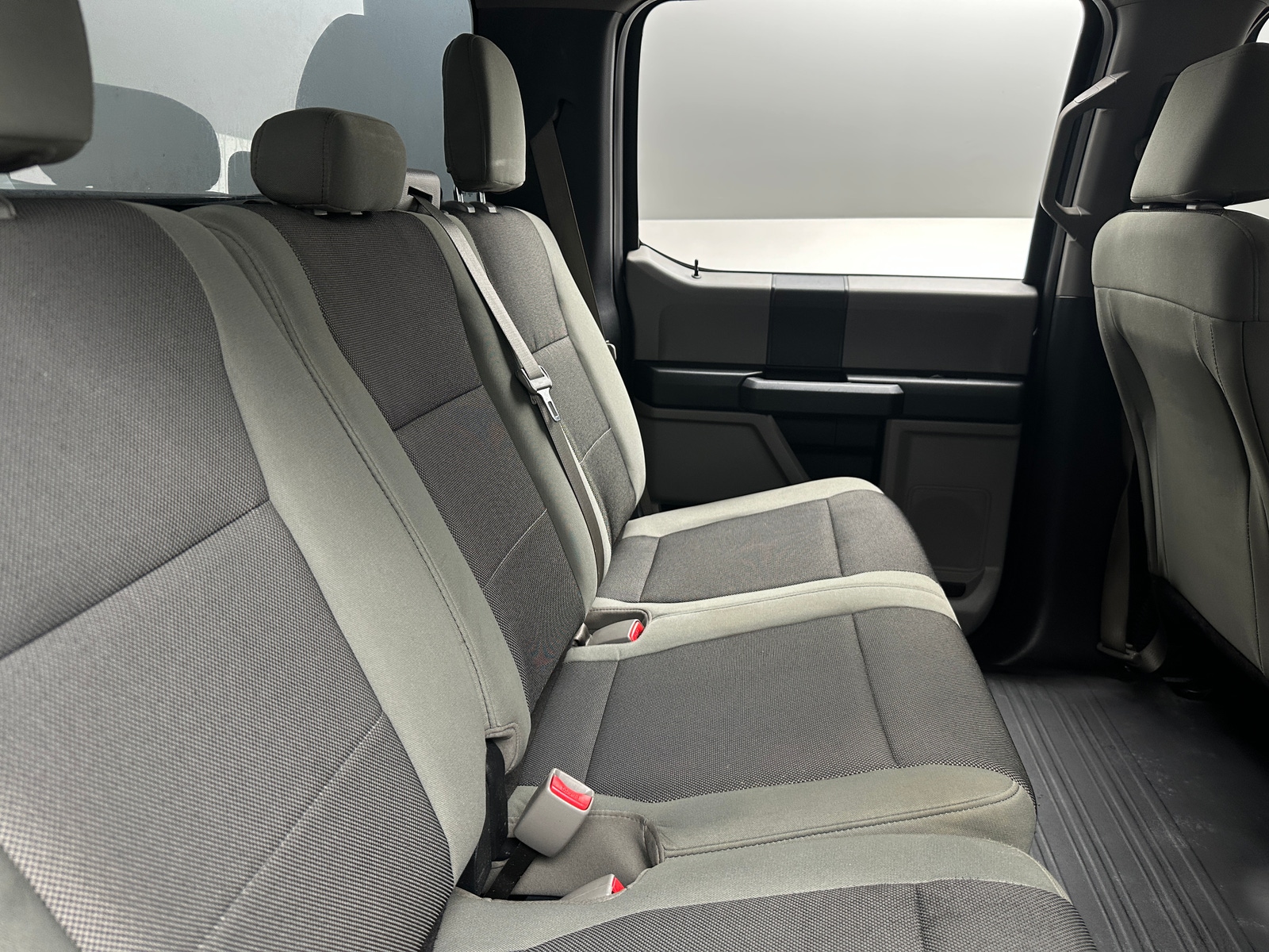 Thumbnail: 2015 Ford Econoline - 6