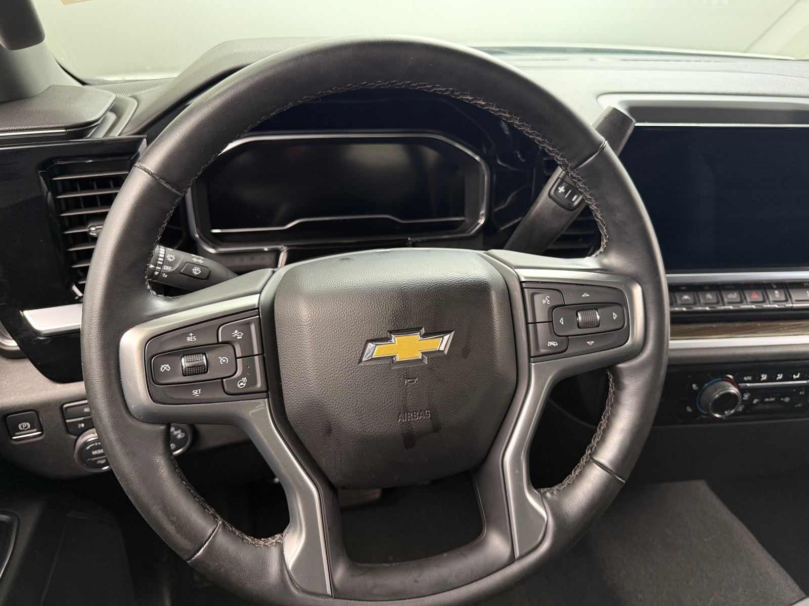 Thumbnail: 2024 Chevrolet Silverado 1500 - 5