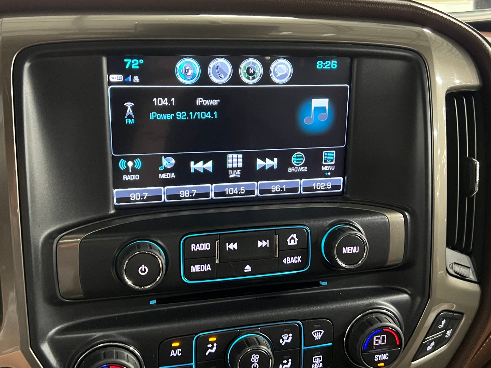Thumbnail: 2018 Chevrolet Silverado 1500 - 3