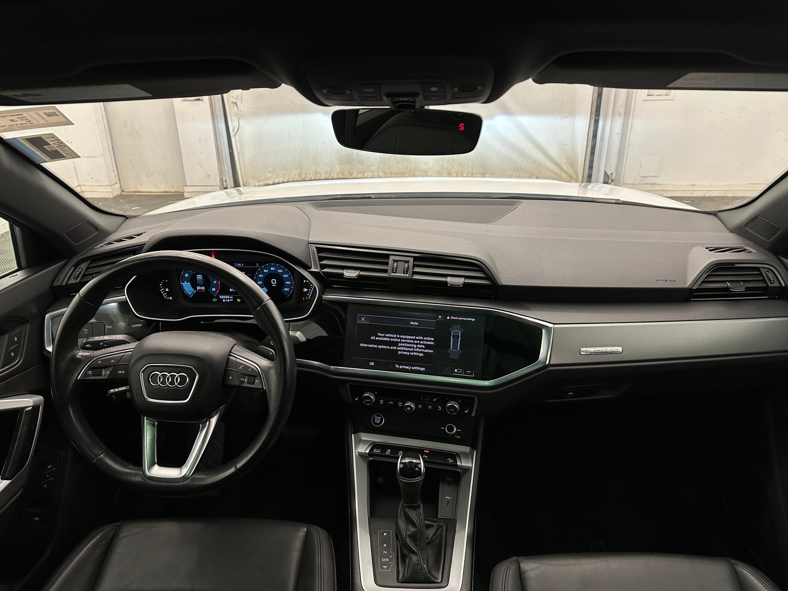 Thumbnail: 2023 Audi Q3 - 2