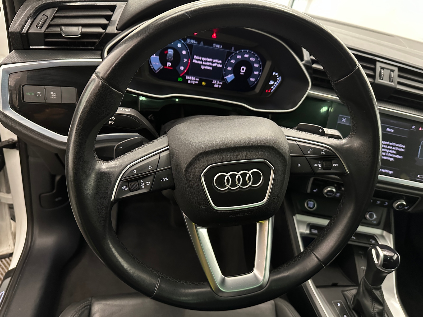 Thumbnail: 2023 Audi Q3 - 4