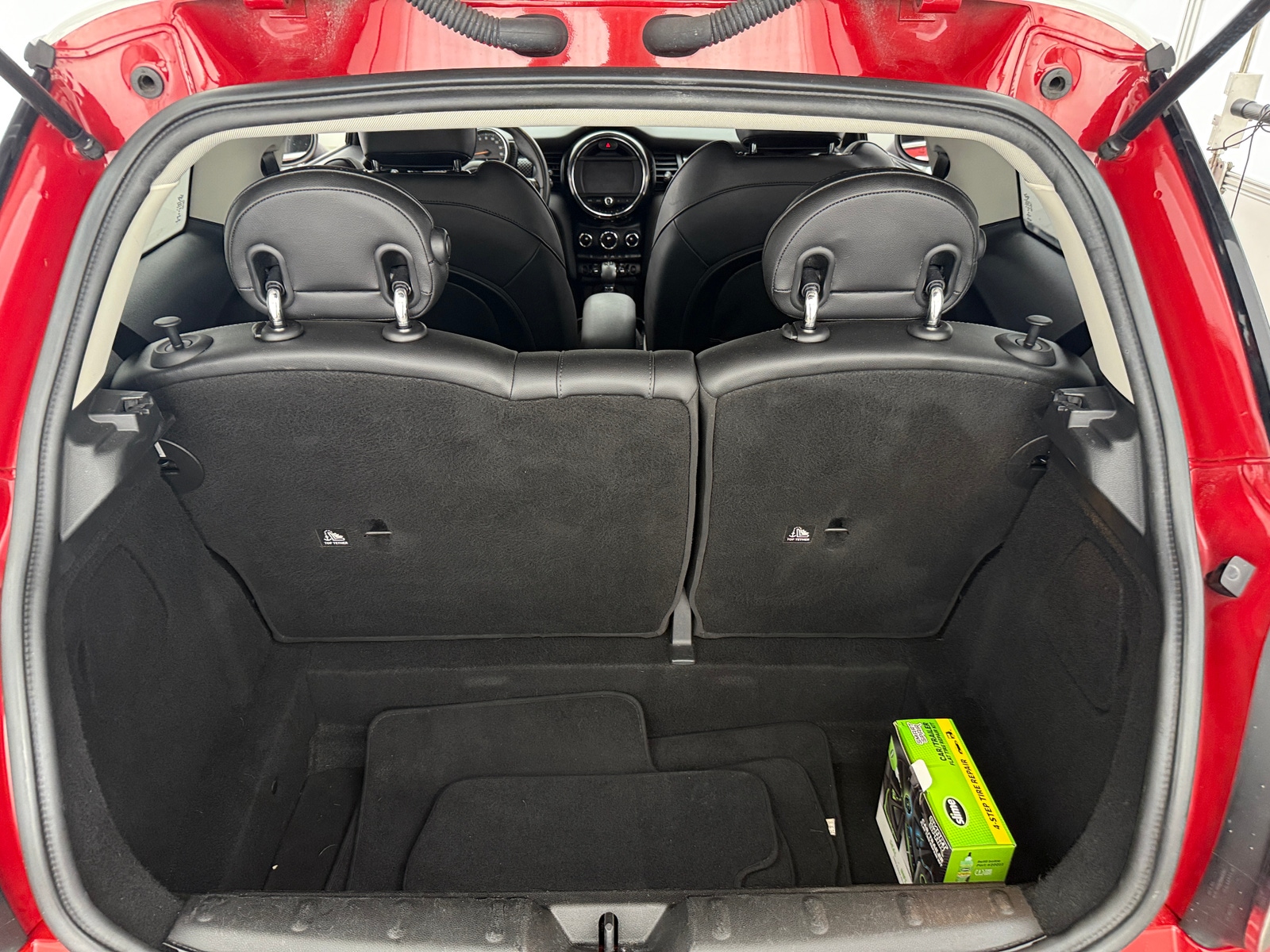 Thumbnail: 2017 MINI Cooper Hardtop - 6