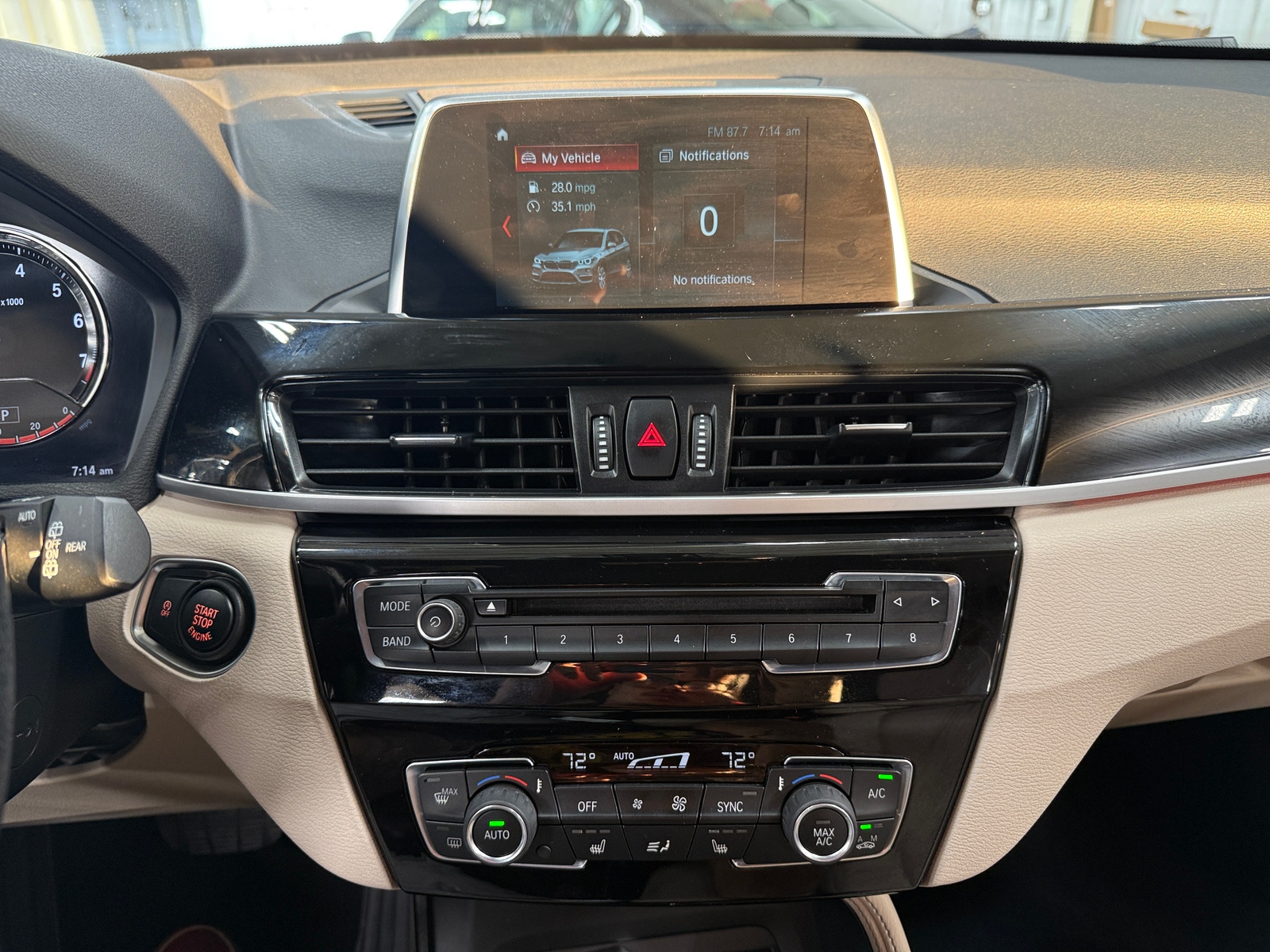 Thumbnail: 2018 BMW X1 - 3