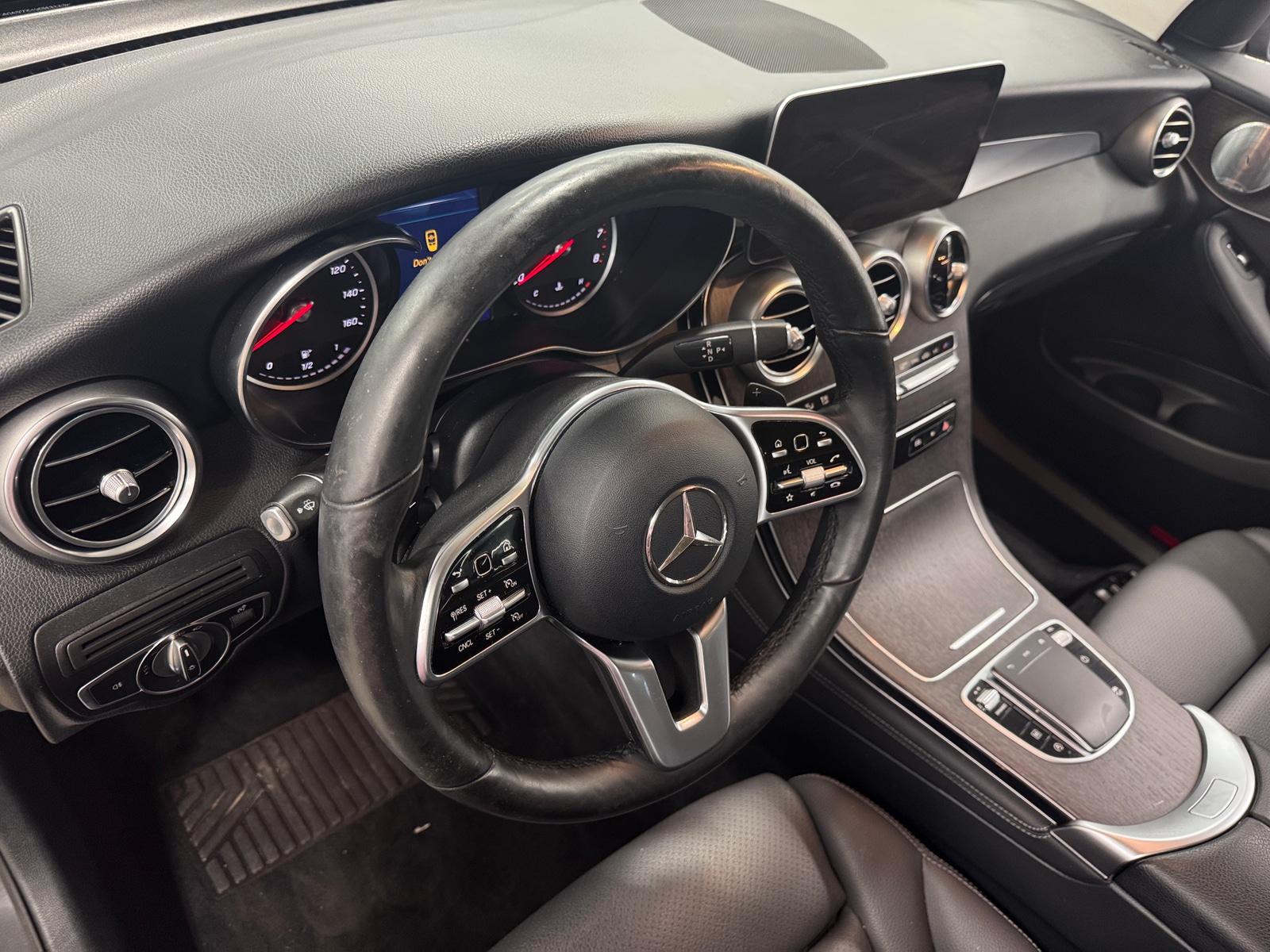 Thumbnail: 2020 Mercedes-Benz GLC - 2