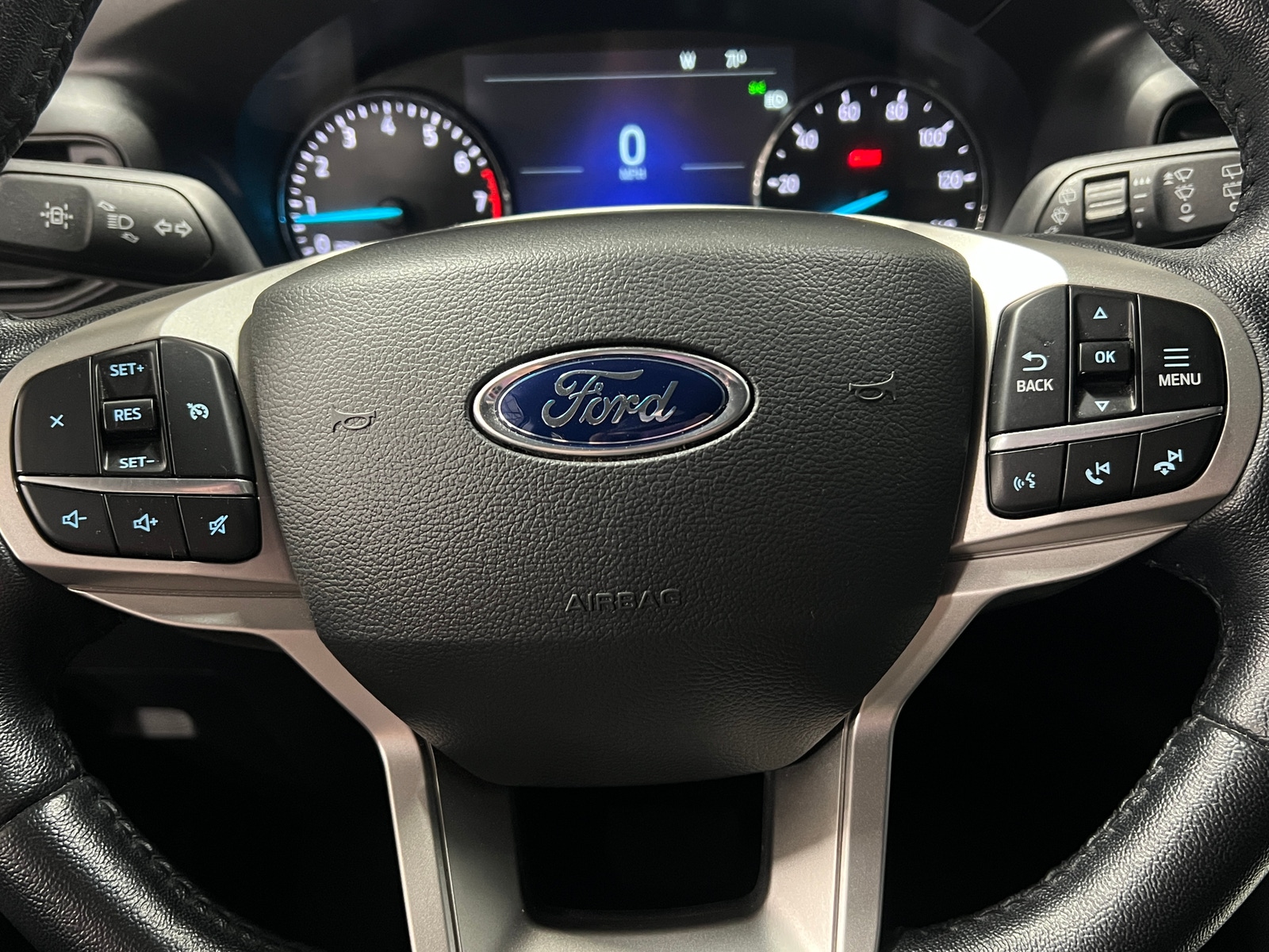 Thumbnail: 2021 Ford Explorer - 5