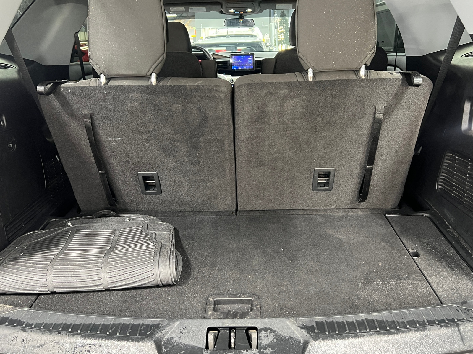 Thumbnail: 2021 Ford Explorer - 7
