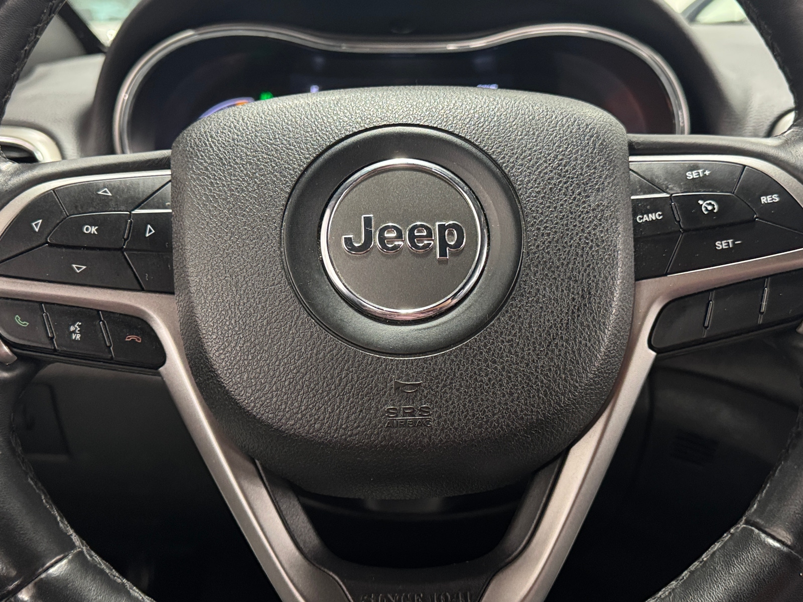 Thumbnail: 2018 Jeep Grand Cherokee - 5